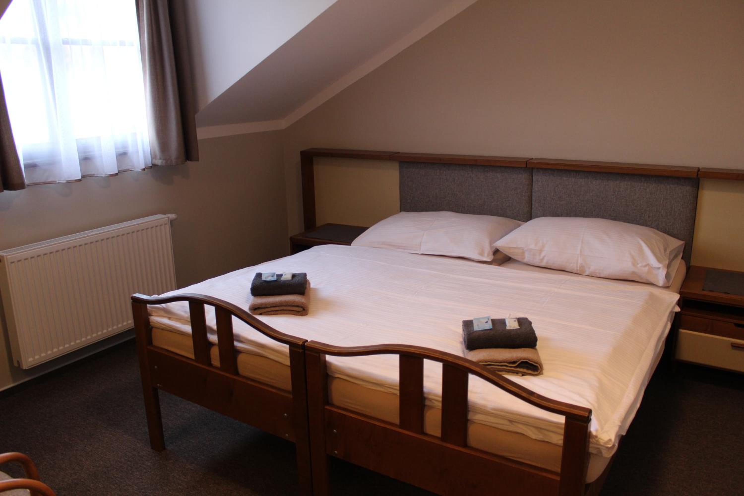 Double Room - Photo 4