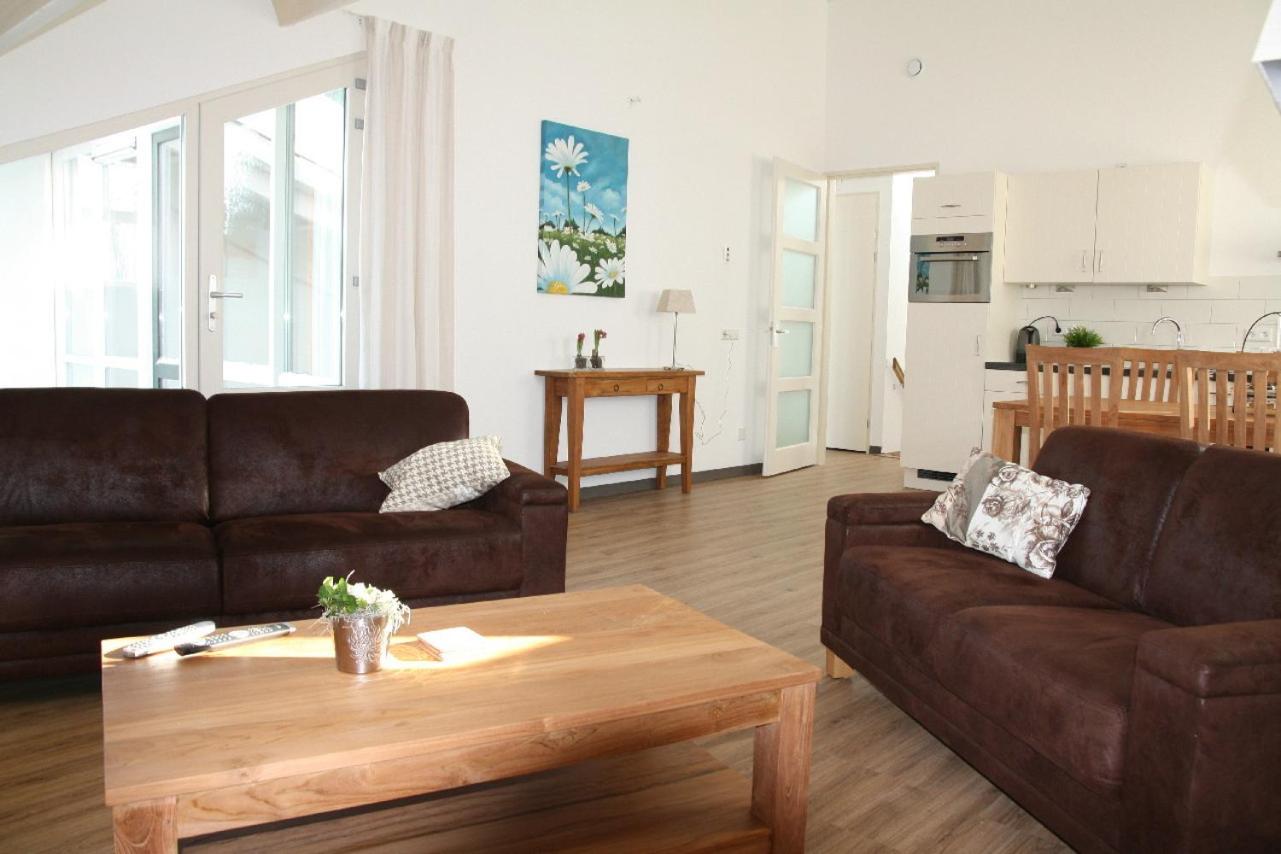 Apartment with Balcony photo 1