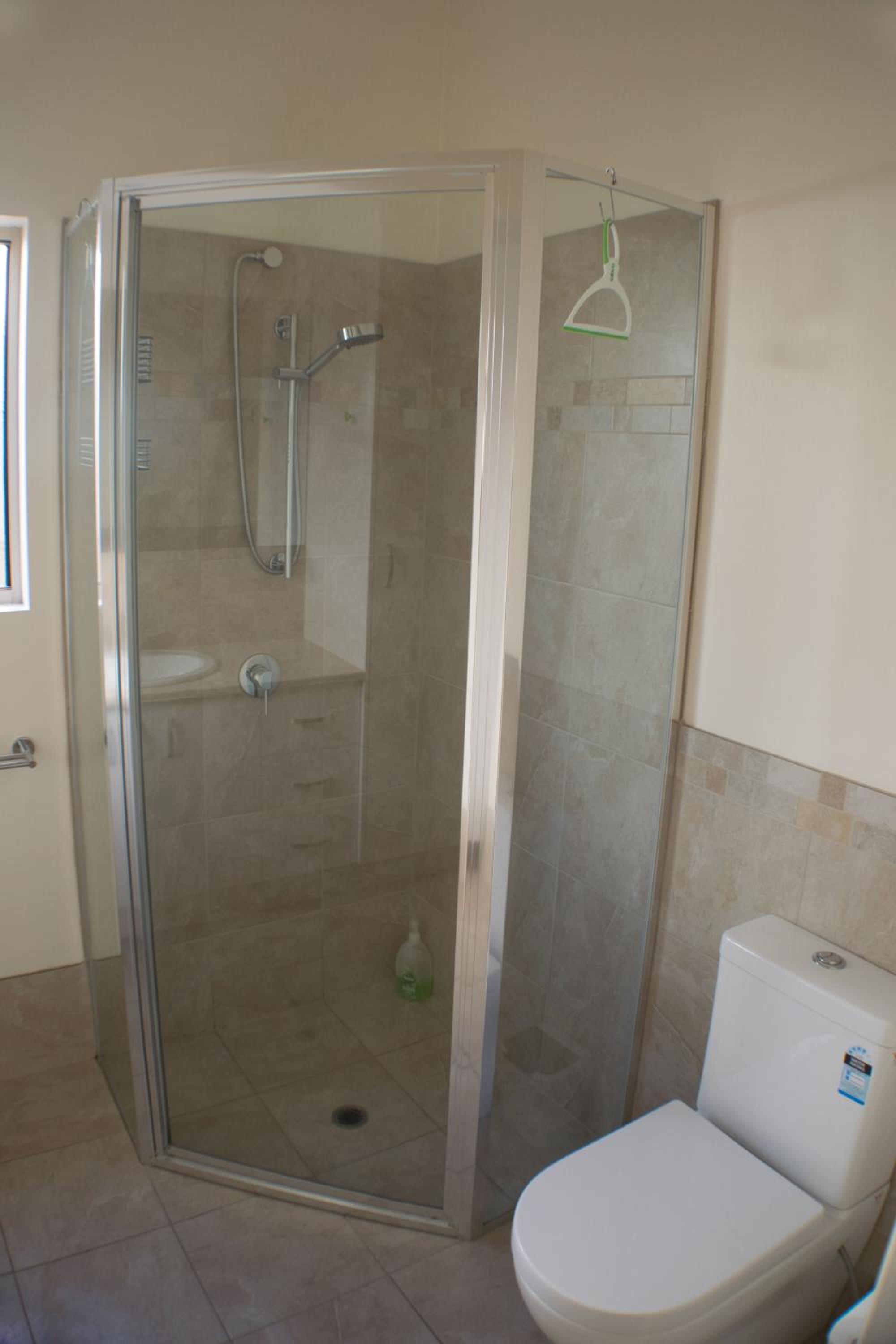 Three-Bedroom House photo 3