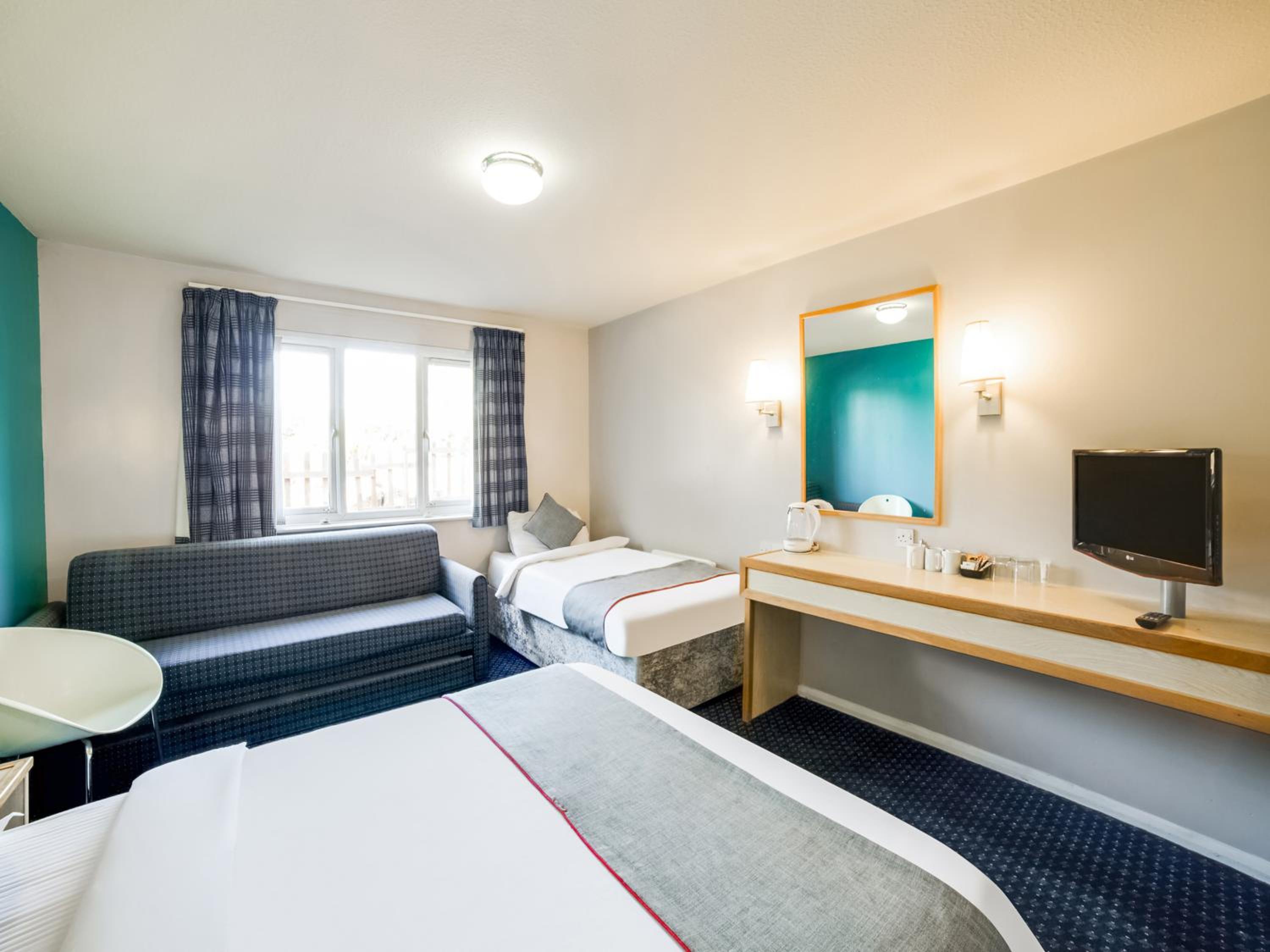 Deluxe Triple Room photo 2