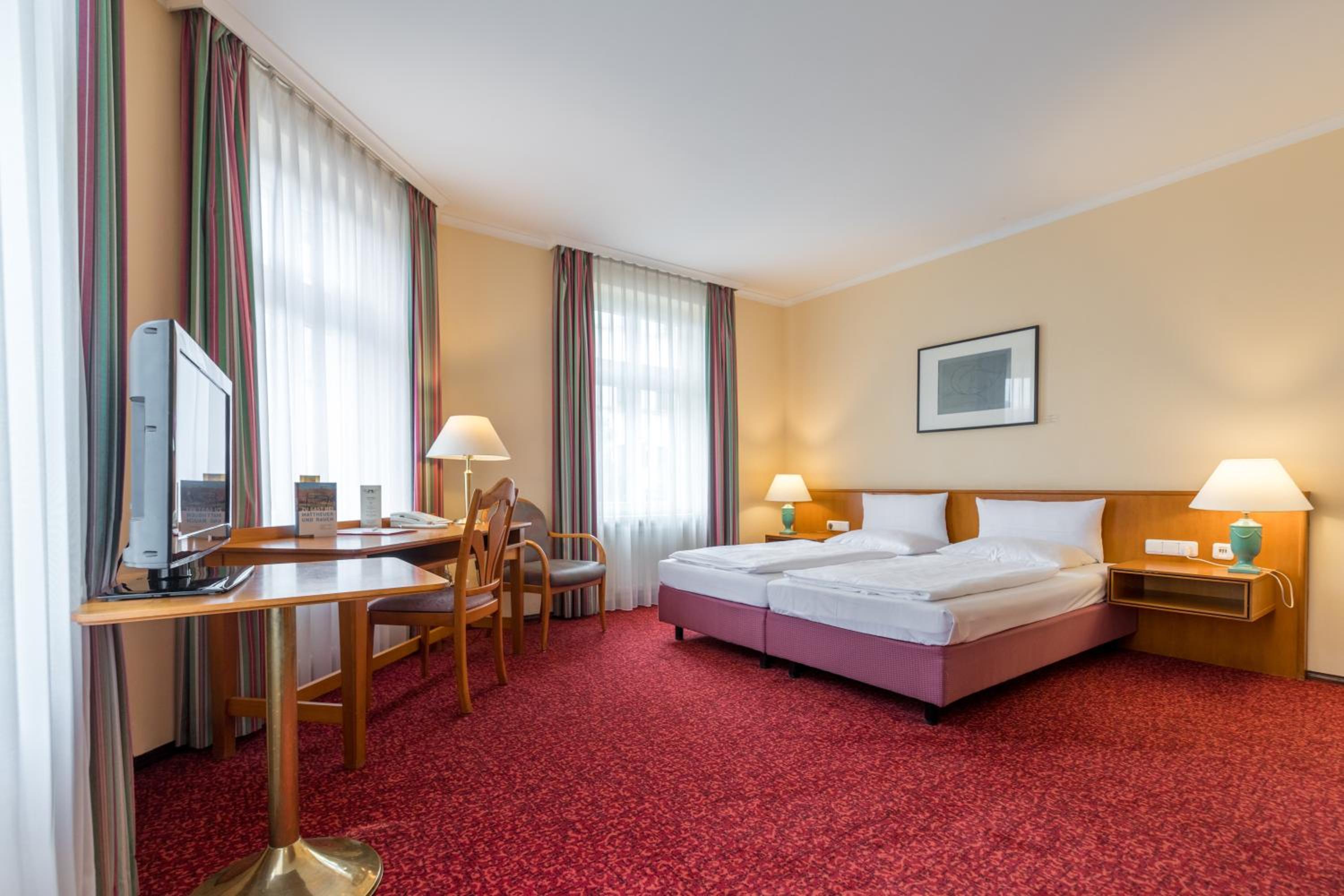 Double Room - Photo 7