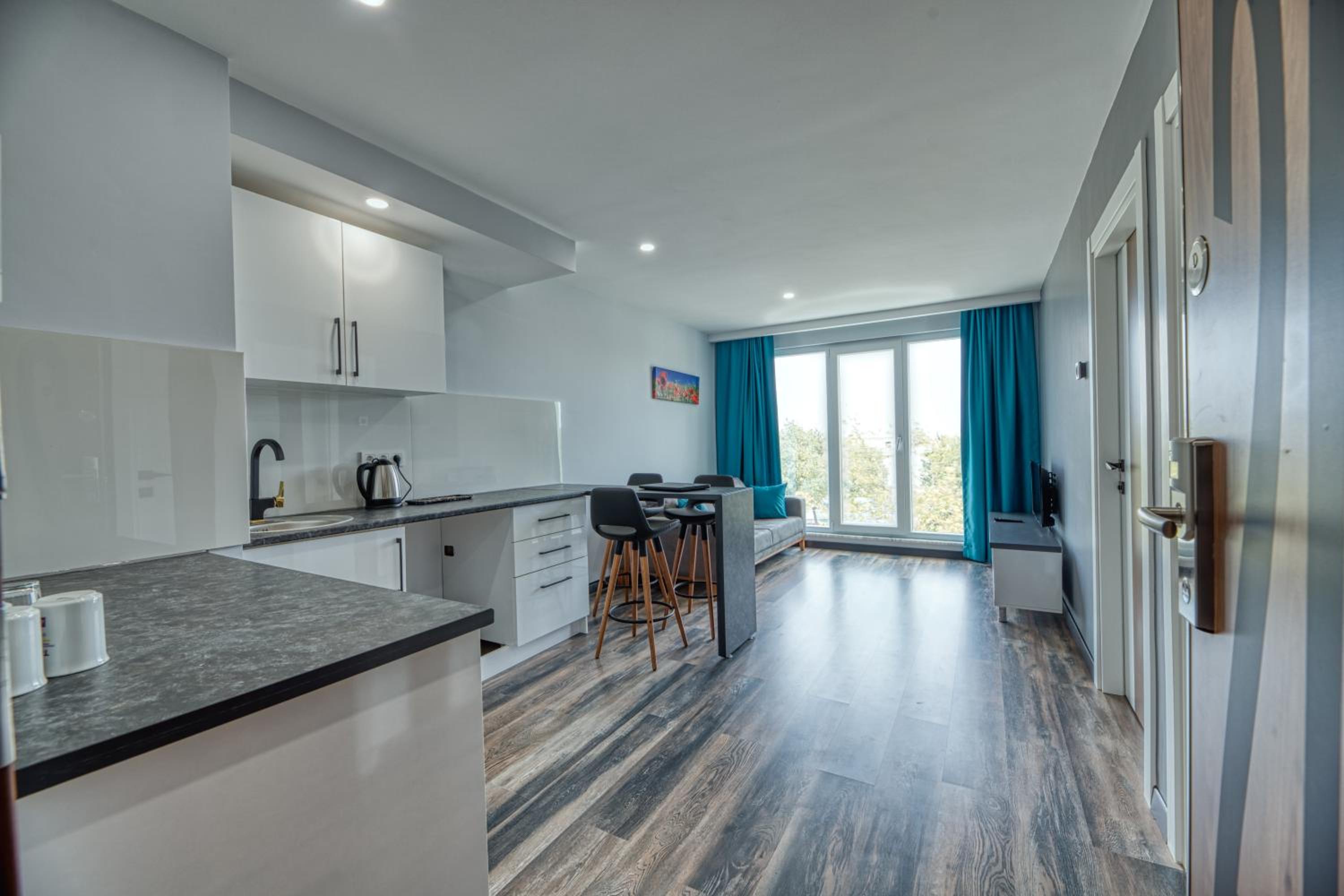Suite with City View photo 1