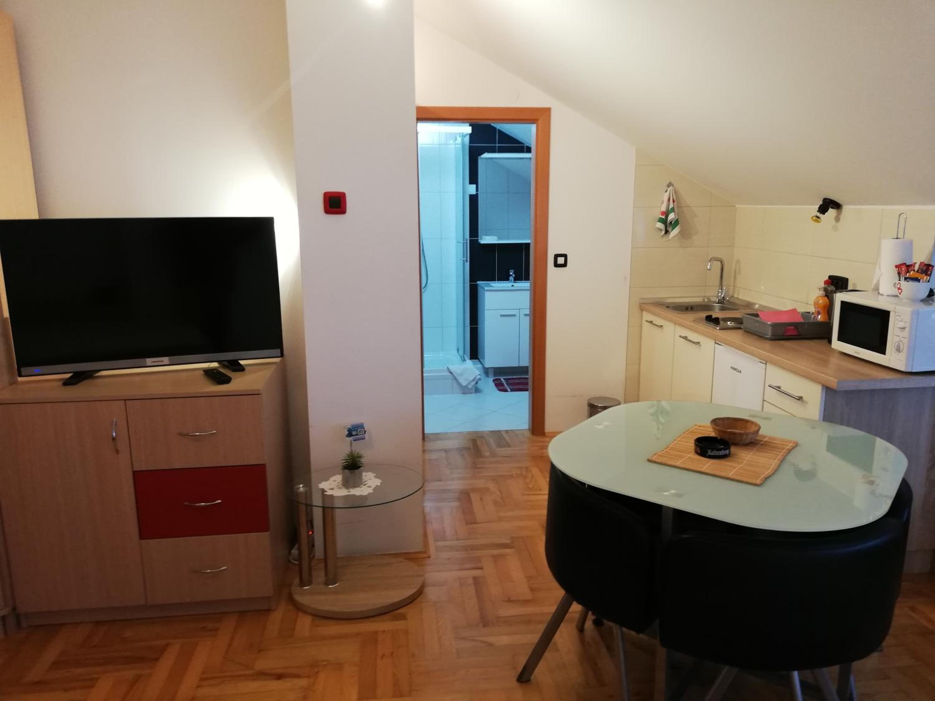Family Studio - Photo 19