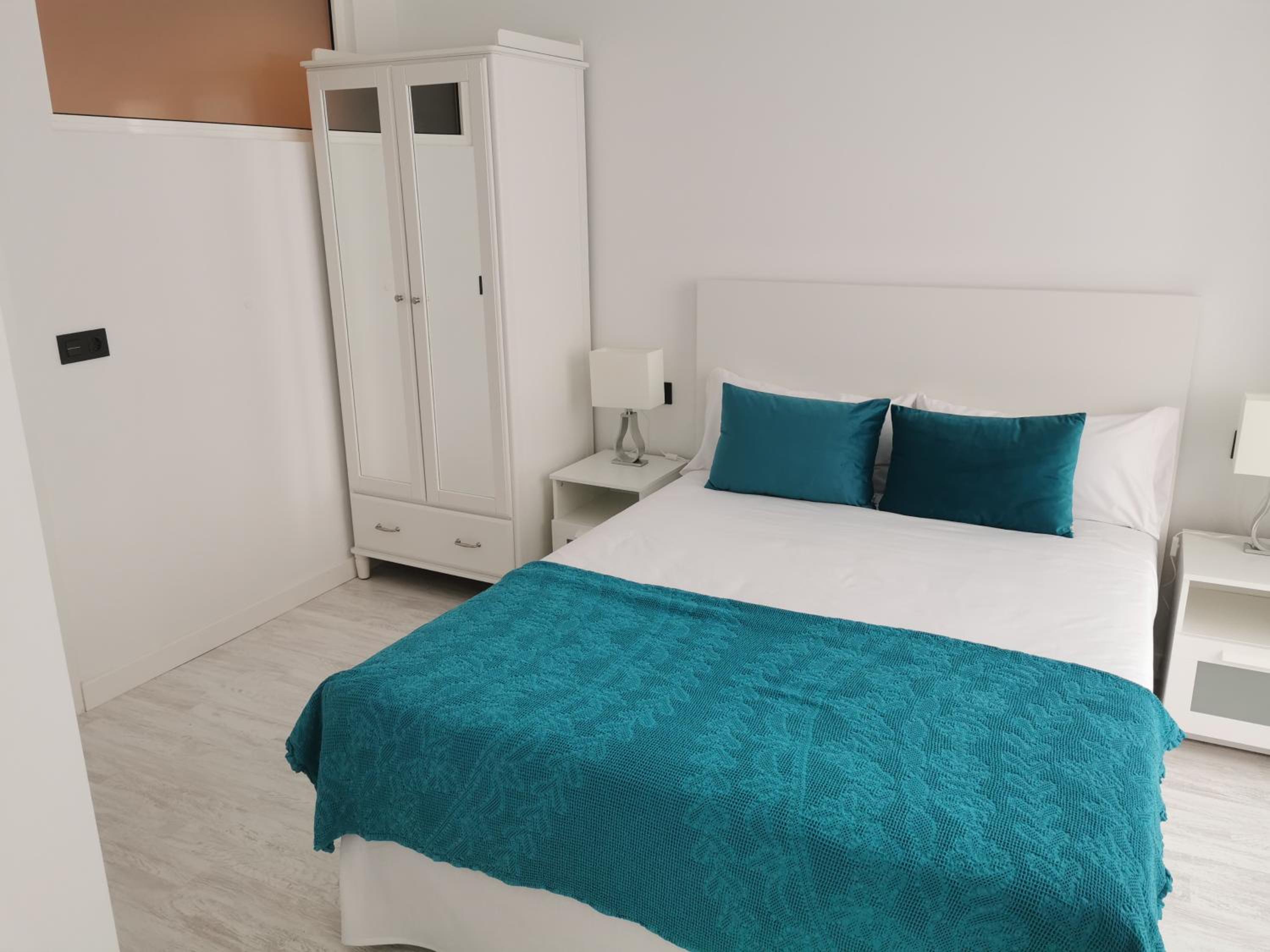 Two-Bedroom Apartment - Photo 25