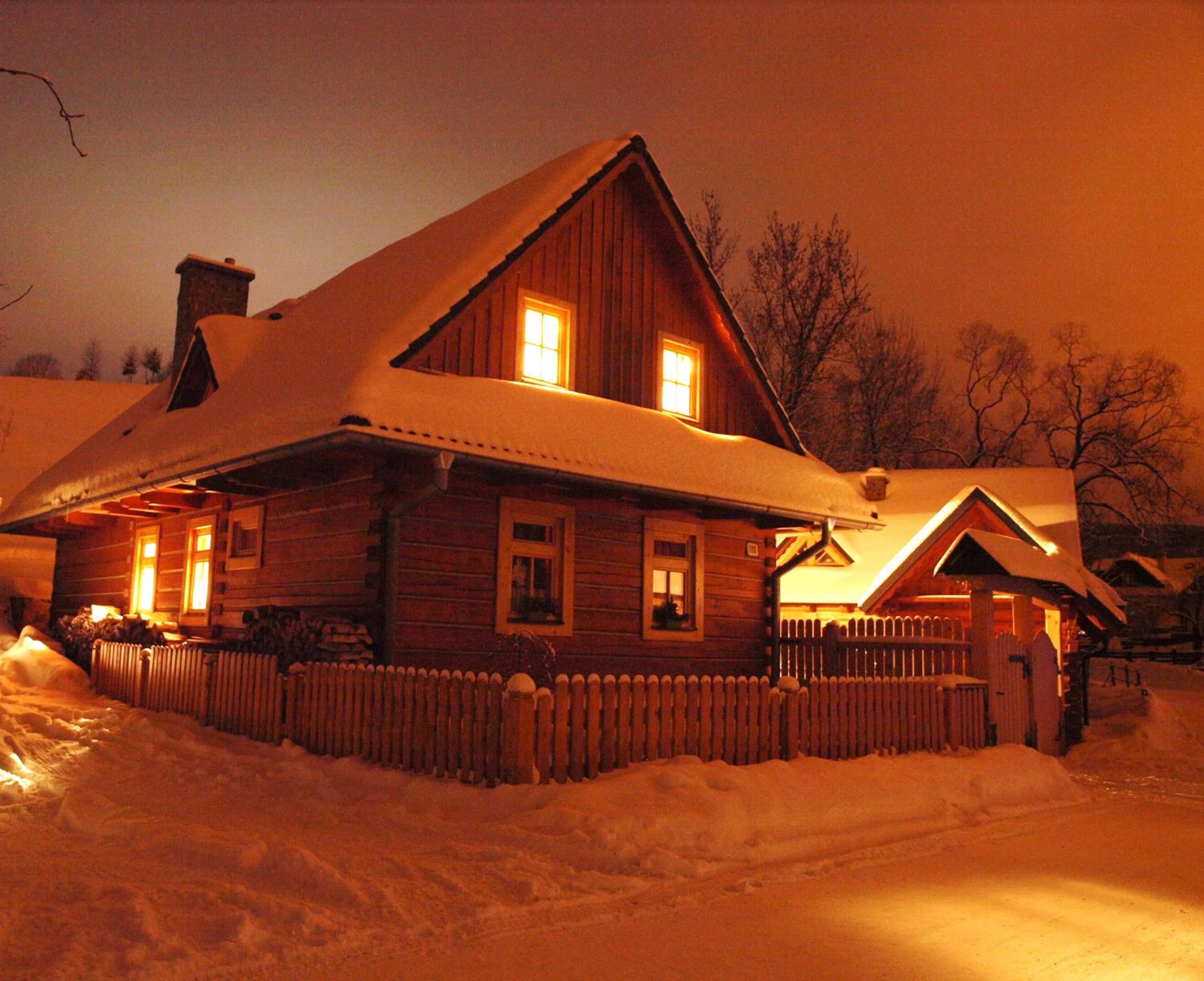 Three-Bedroom House photo 1