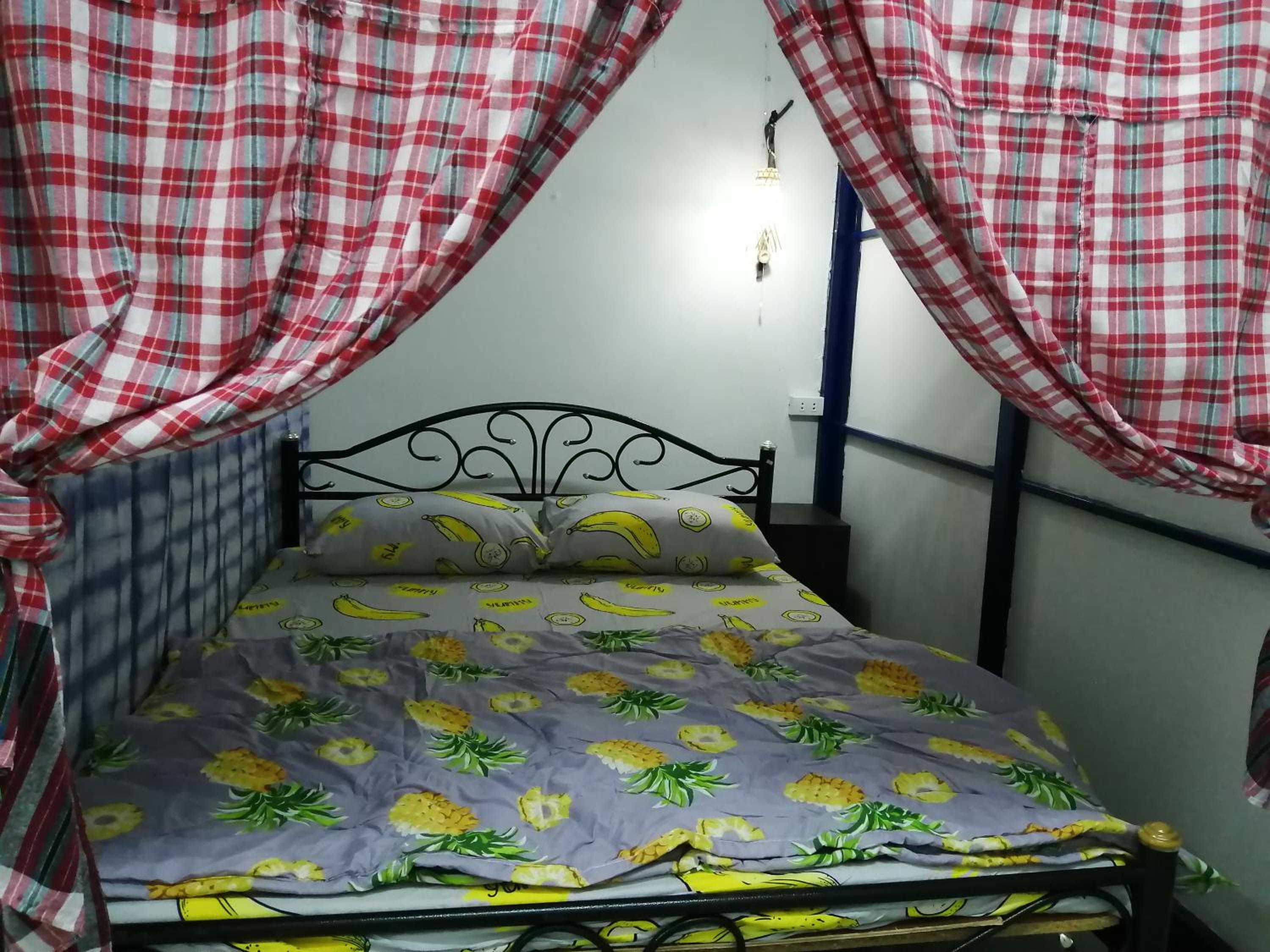 Single Bed In Mixed Dormitory Room photo 1