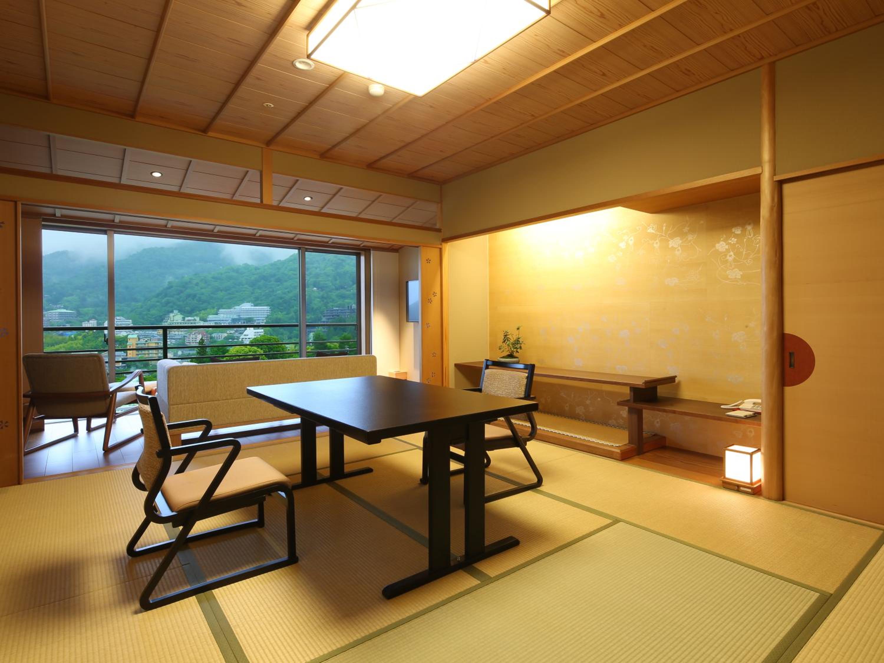 Japanese-Style Room 5-8F