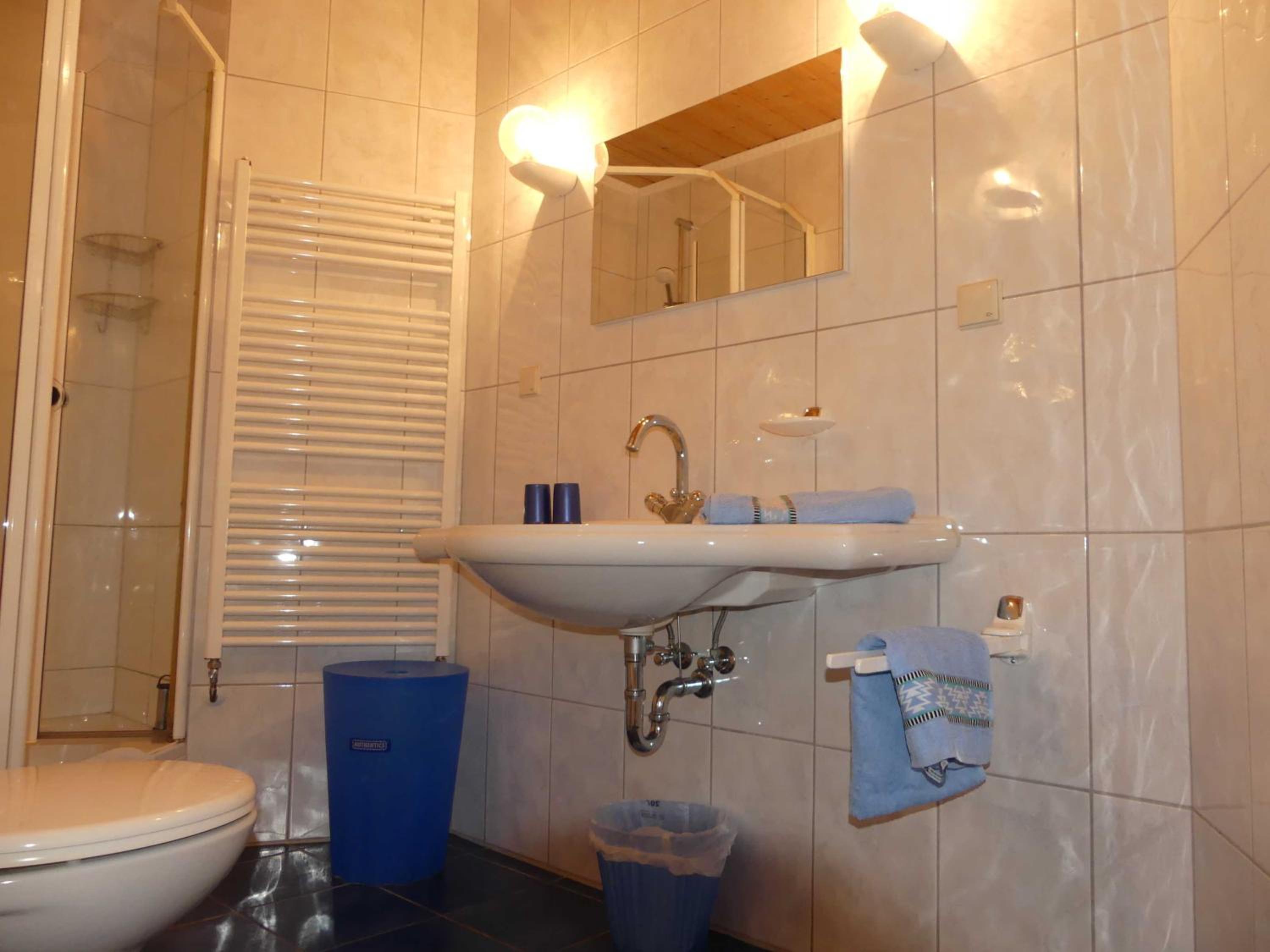 Double Room with Balcony 6 photo 2