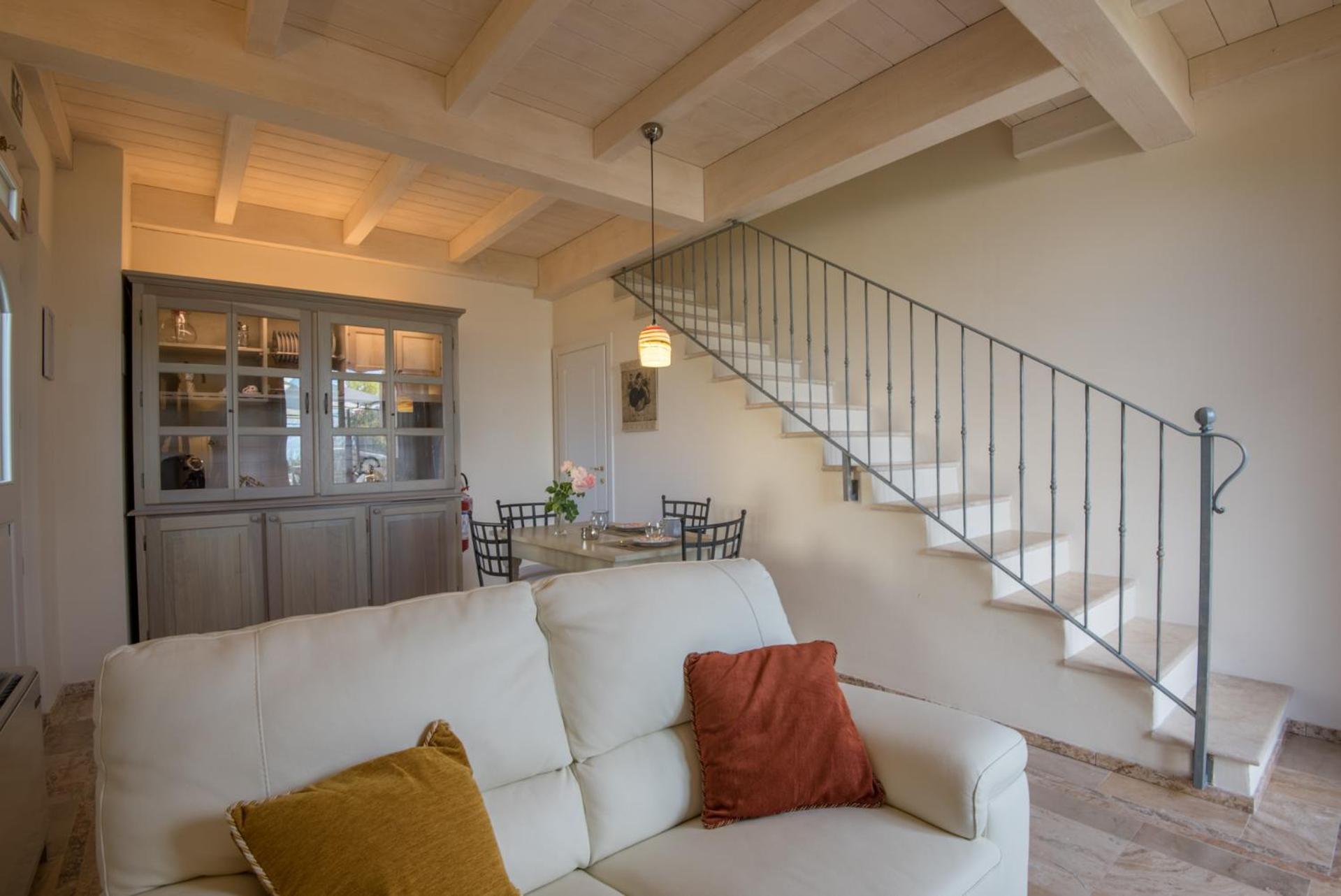 One-Bedroom Apartment with Garden - Photo 19