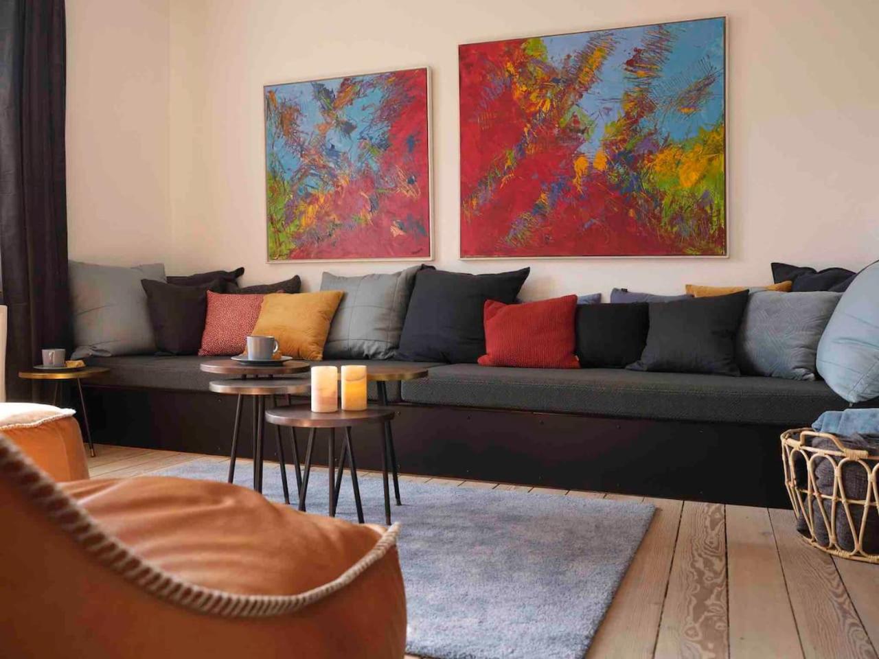 Three-Bedroom Apartment photo 1