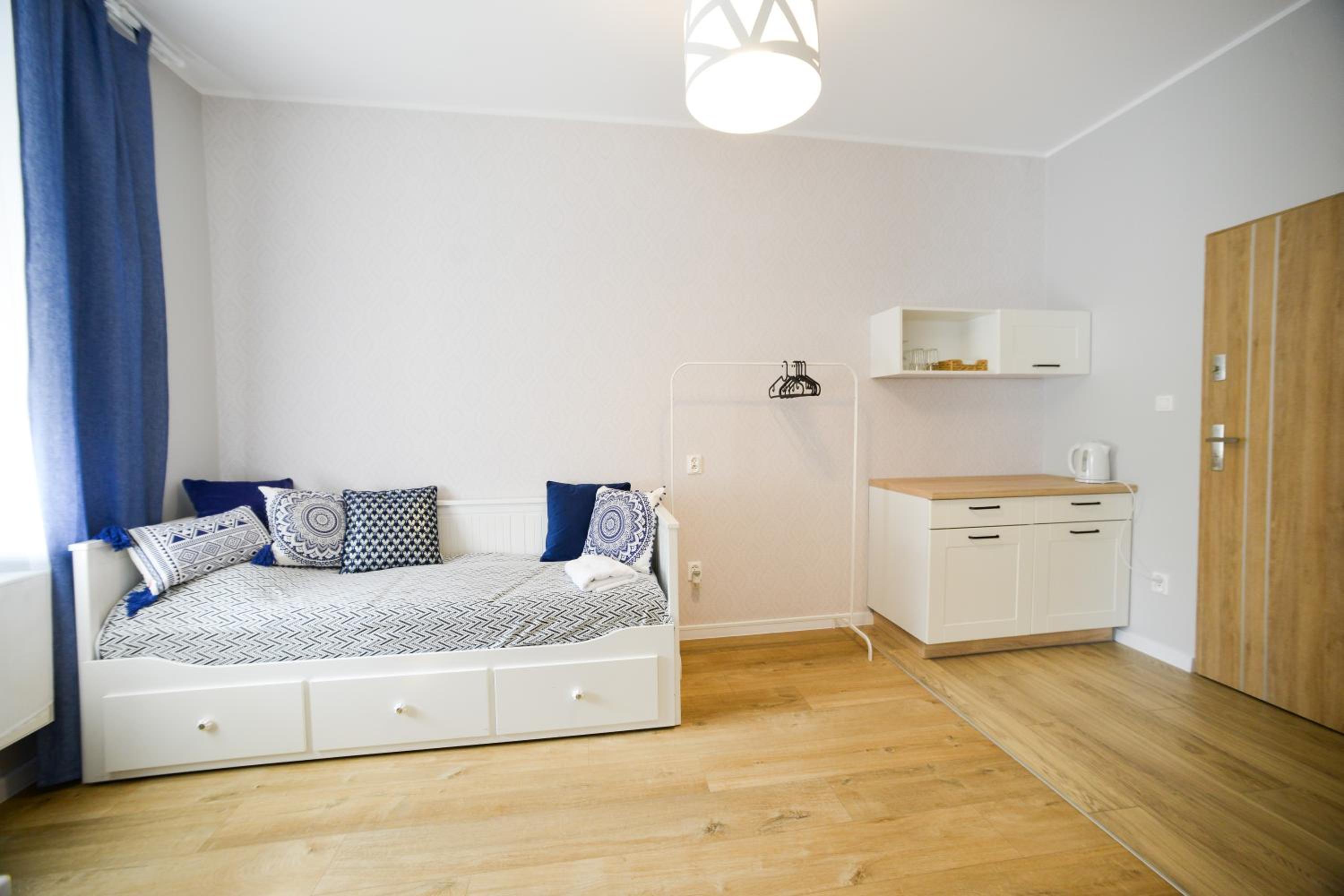 Family Room with Bathroom - Photo 7