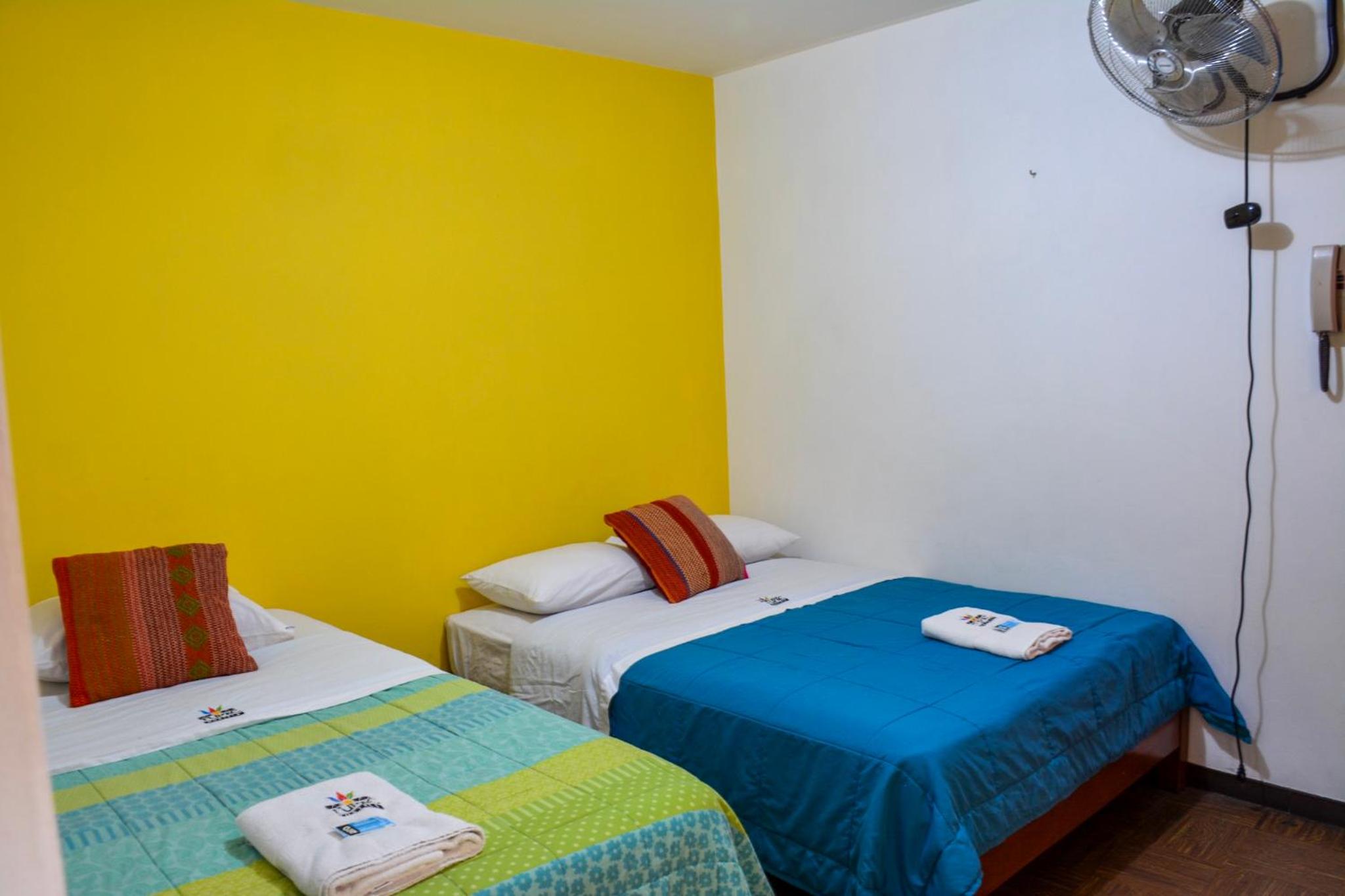 Twin Room with Private Bathroom photo 3