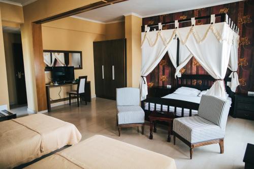 Suite - Photo 6