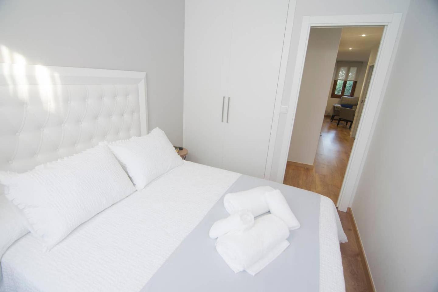 Two-Bedroom Apartment - Photo 22
