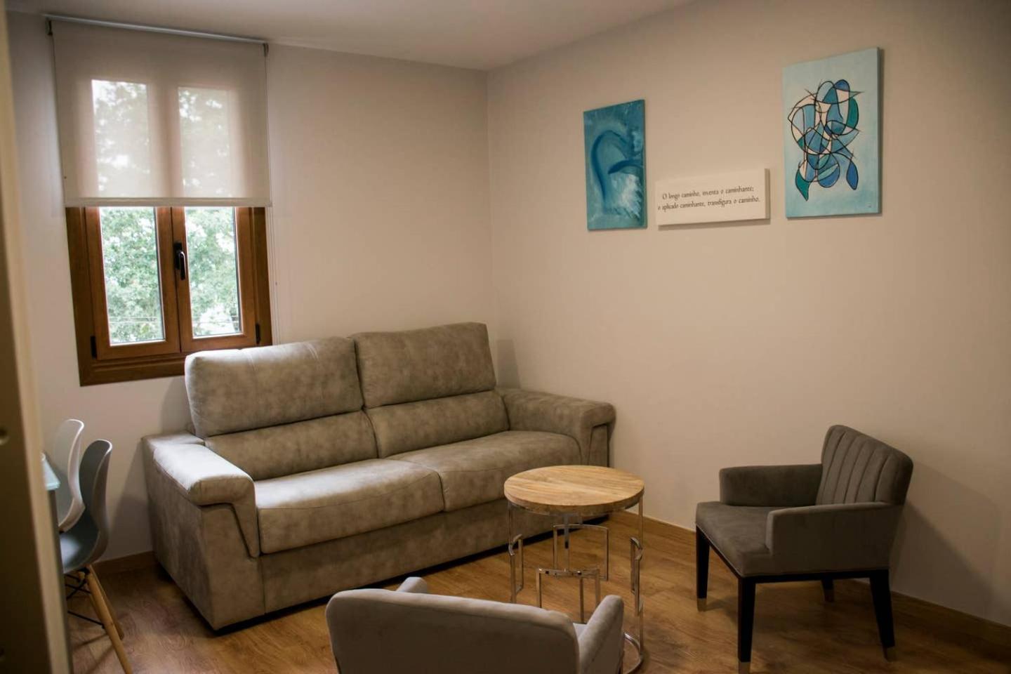 Two-Bedroom Apartment - Photo 24