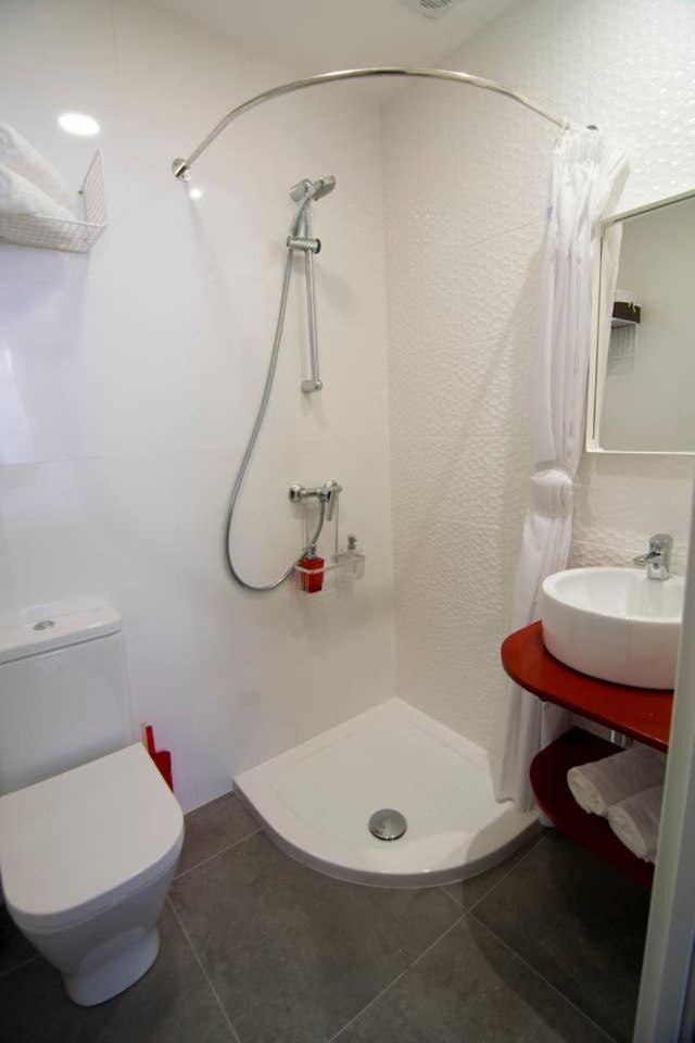 Two-Bedroom Apartment - Photo 16