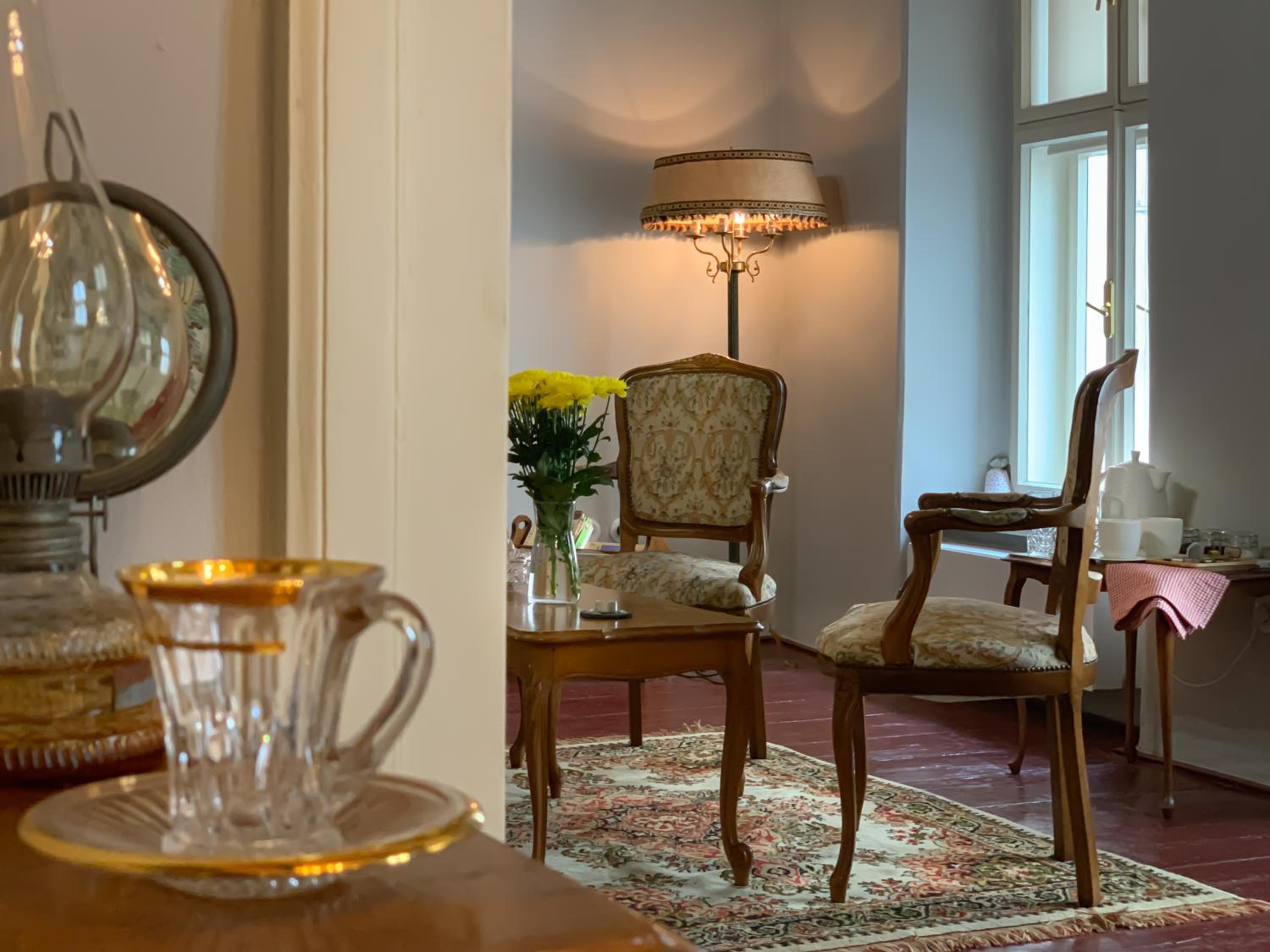 Deluxe King Suite - Photo 19
