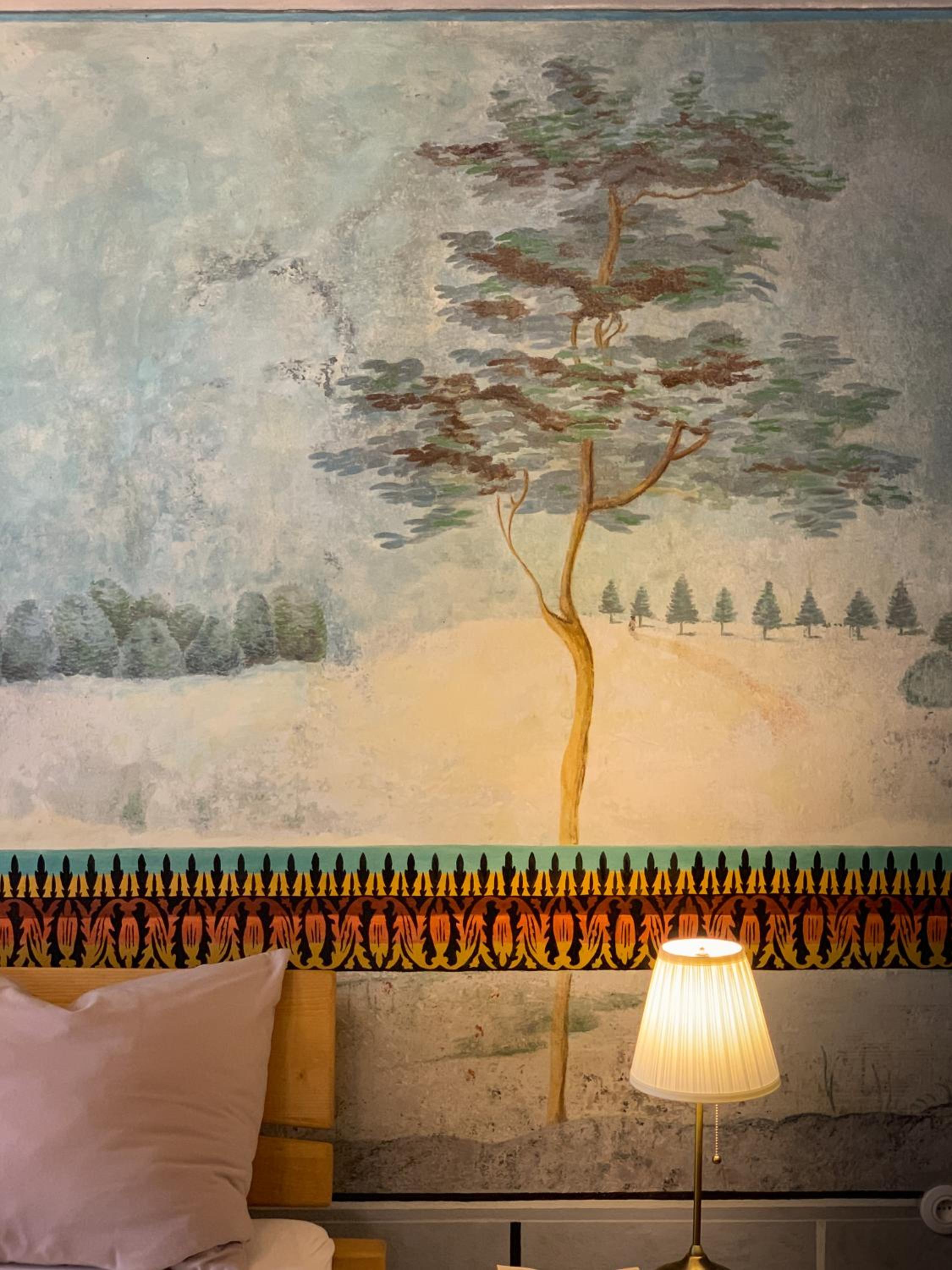 Deluxe King Suite - Photo 27