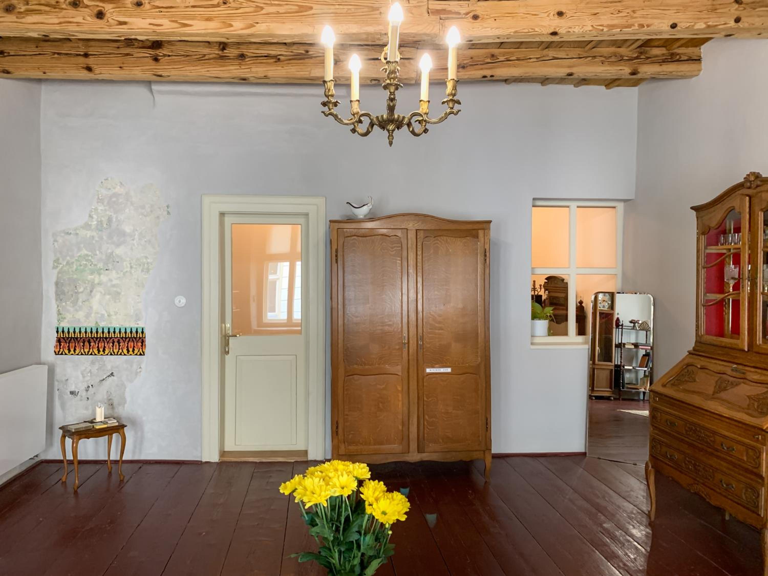 Deluxe King Suite - Photo 20