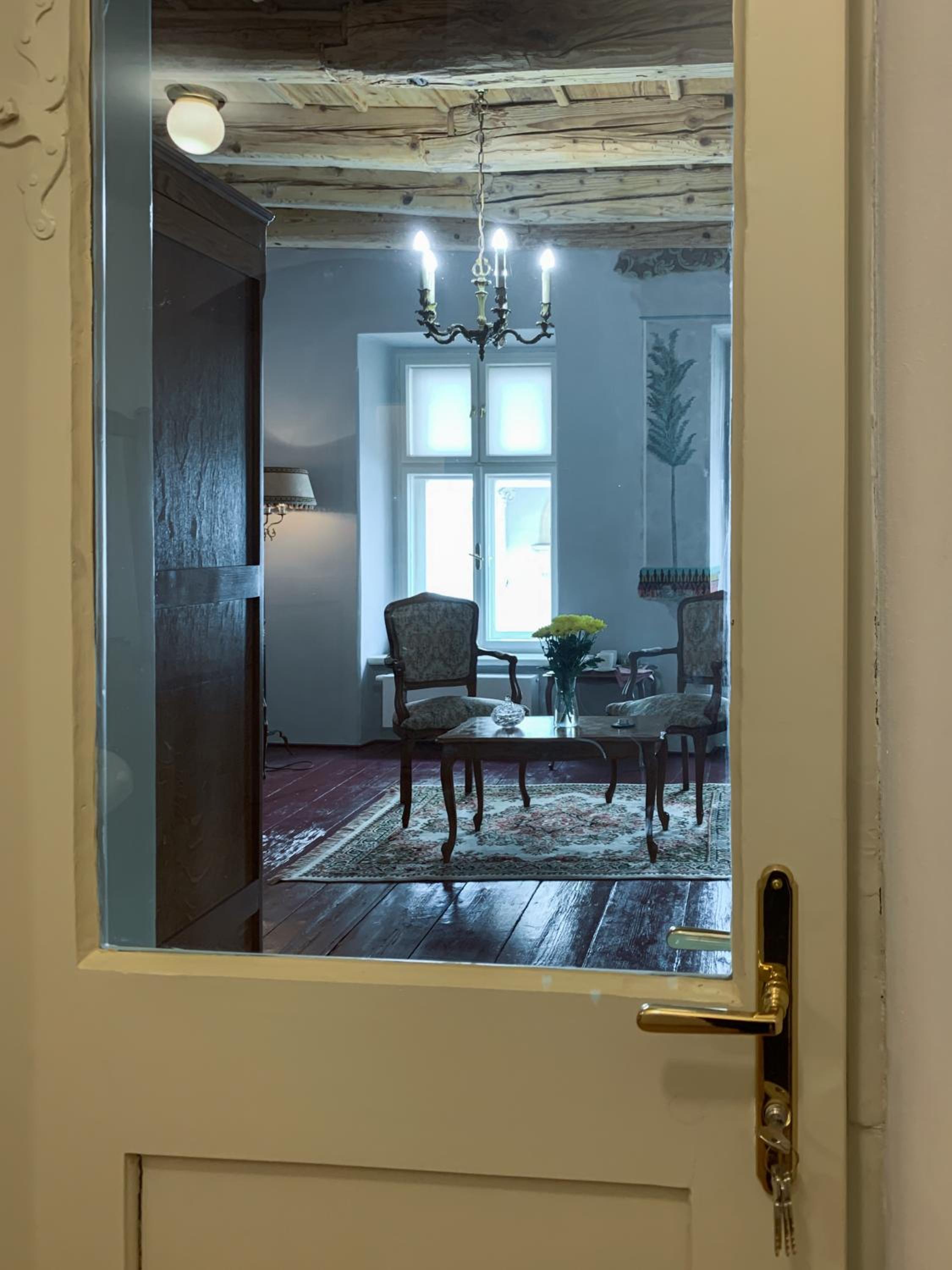 Deluxe King Suite - Photo 25