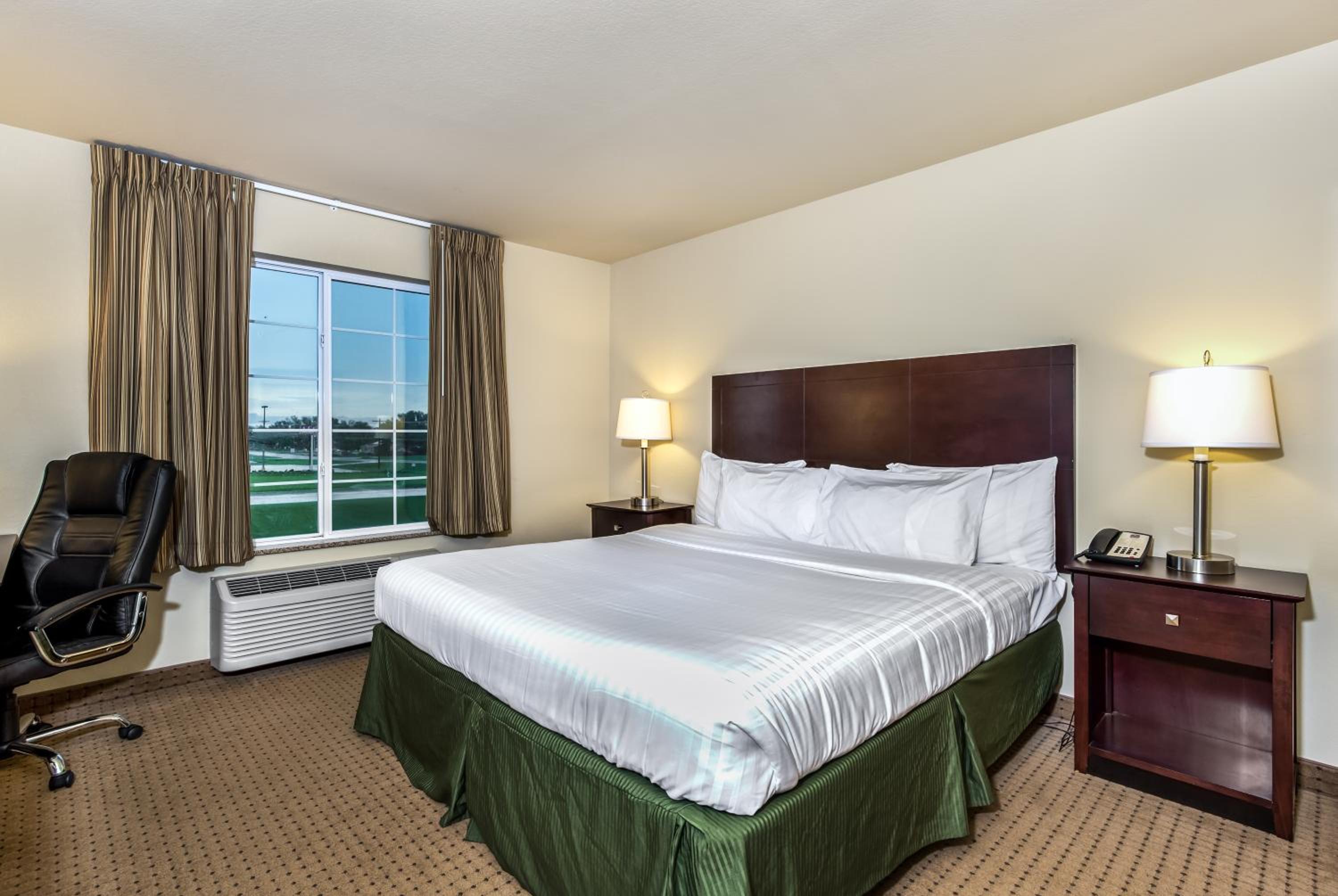 Deluxe King Room