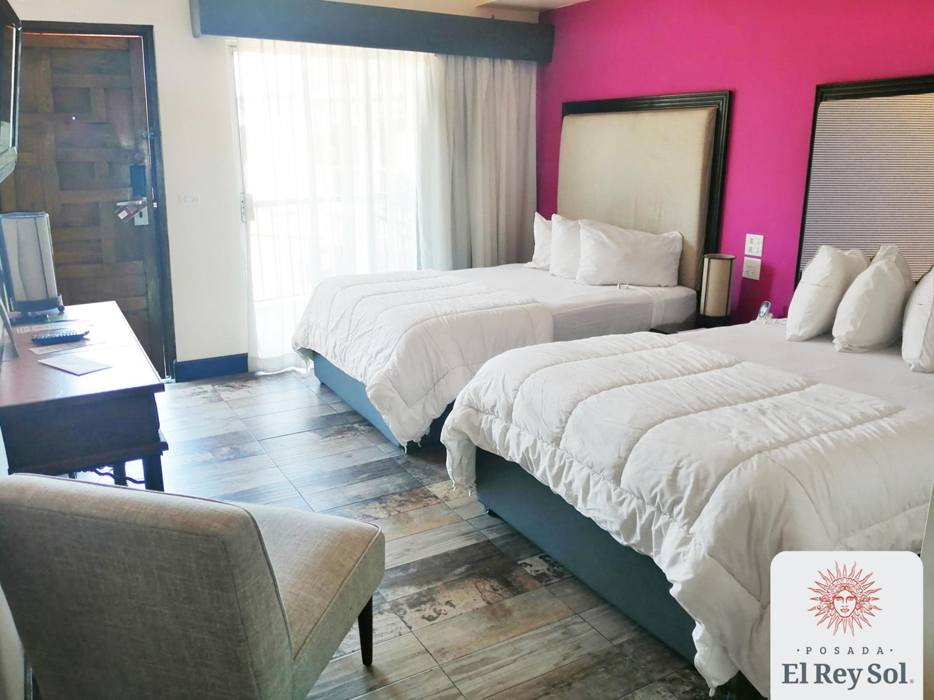 Double Room with Two Double Beds - Photo 2