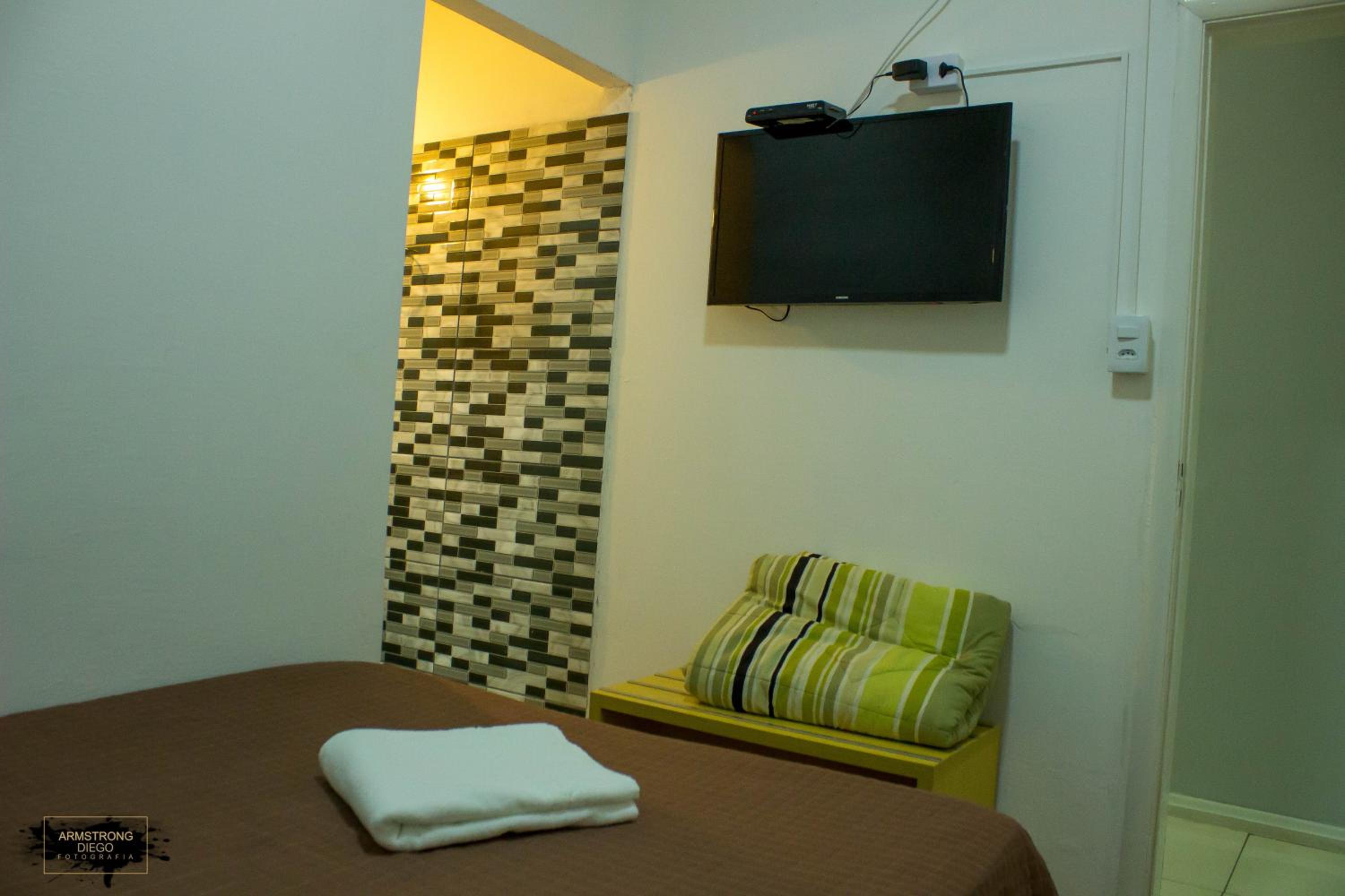 Large Double or Twin Room photo 2