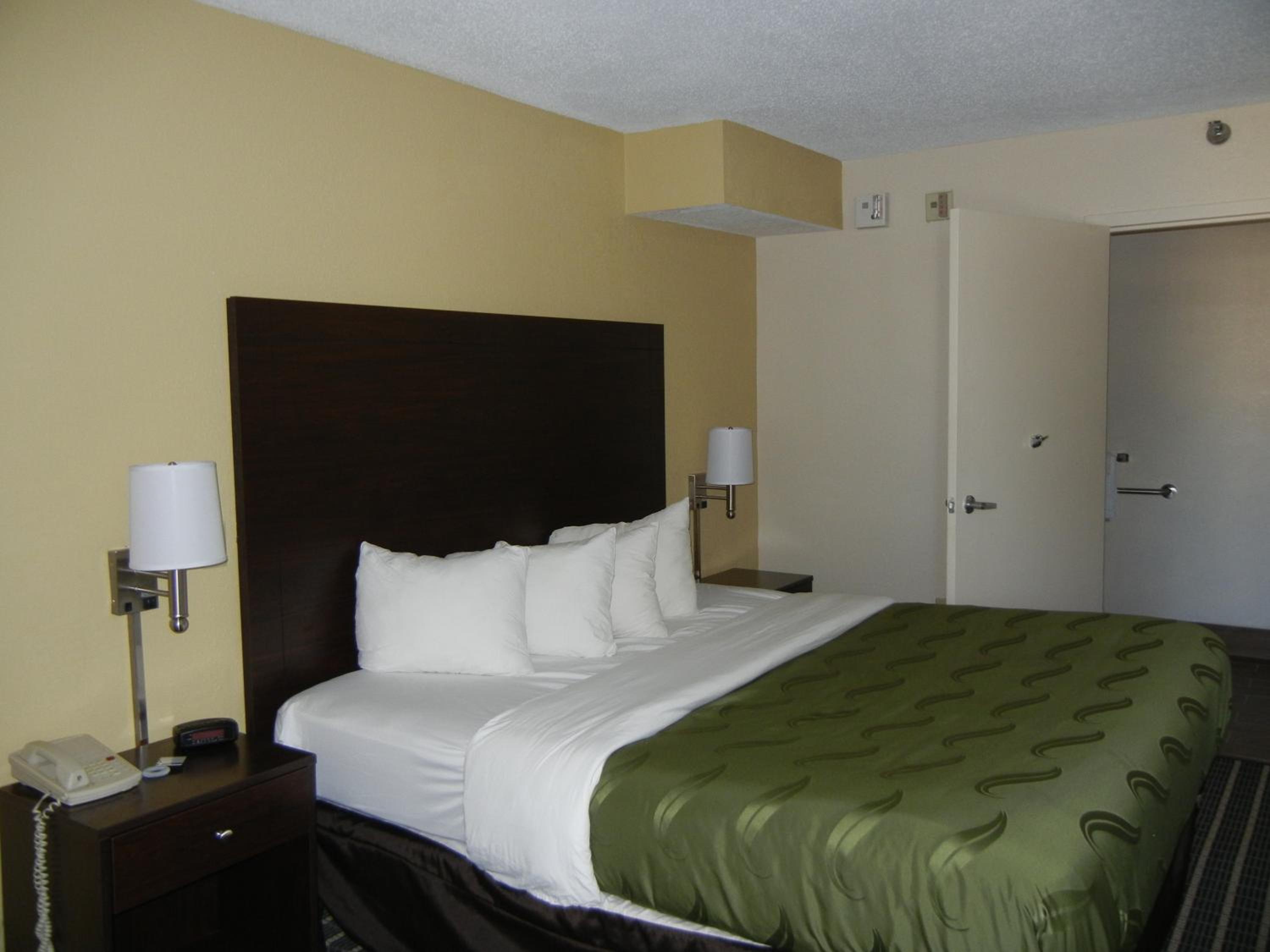 King Room - Disability Access/Non-Smoking - Photo 1