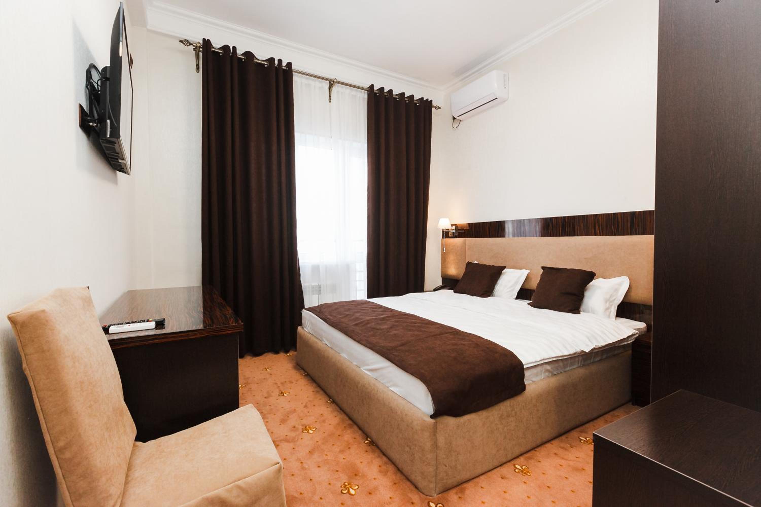 Standard Double Room - Photo 1