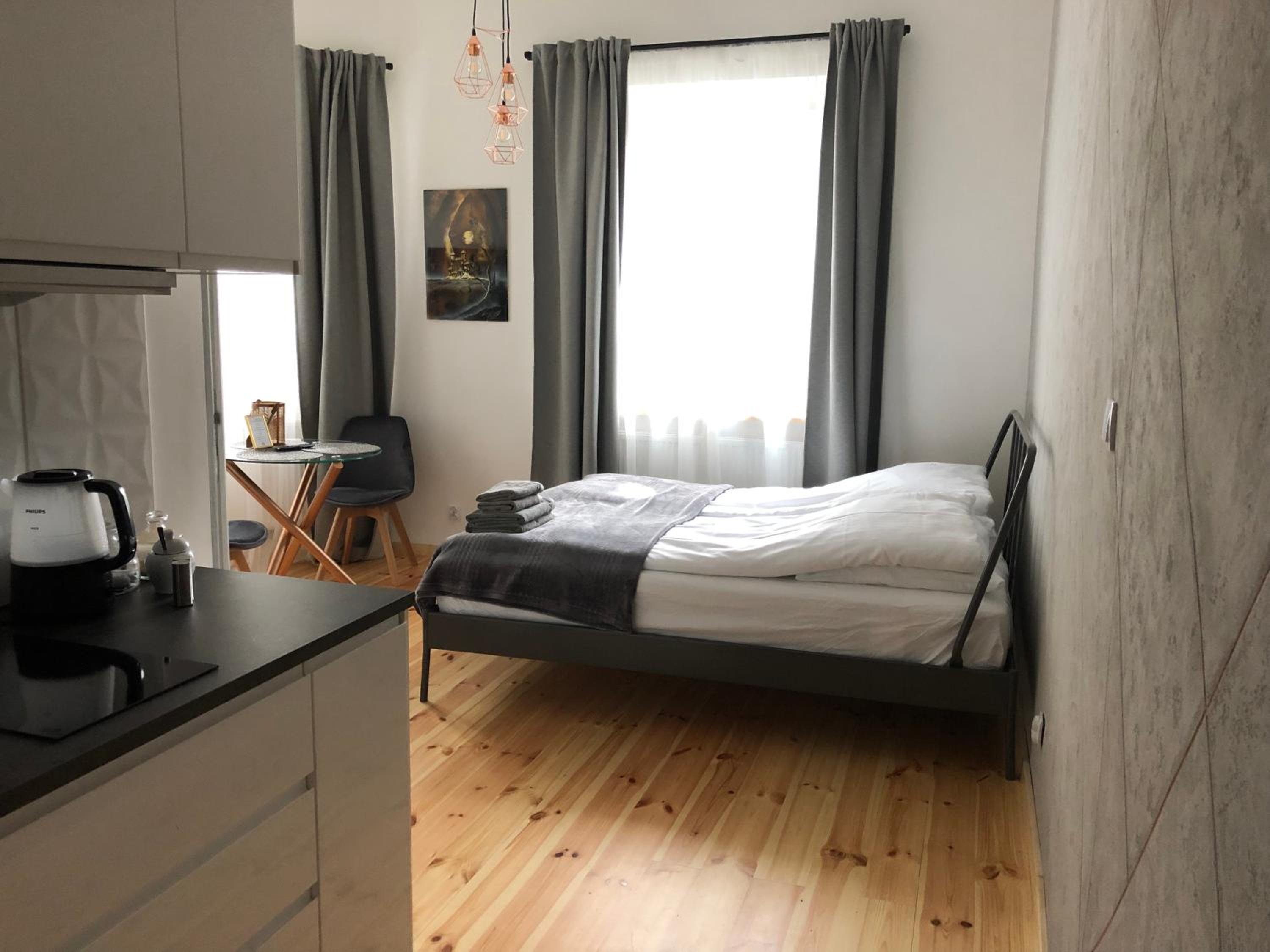 Studio Apartment photo 1