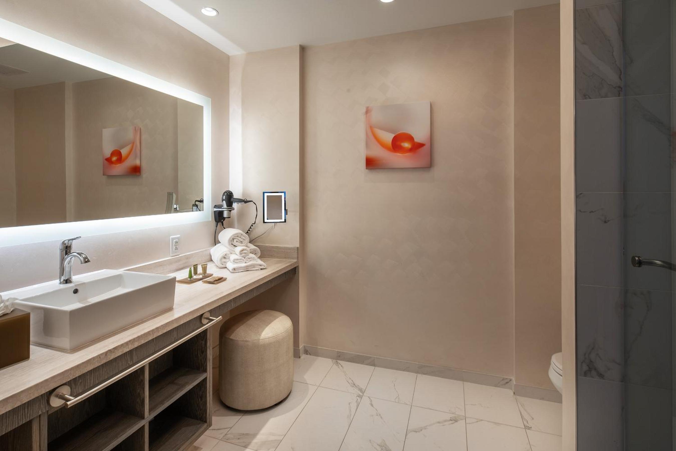 Luxury Queen Room photo 2