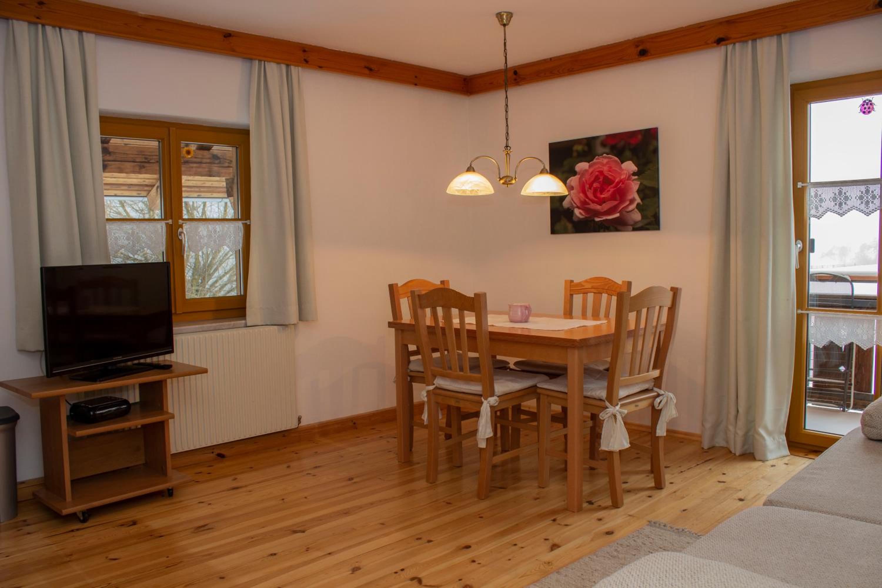 One-Bedroom Apartment "Rosenweg" photo 2