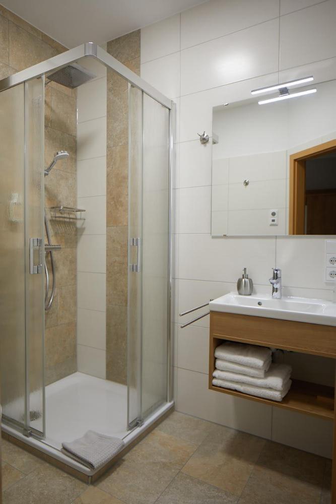 Triple Room with Shower - Photo 6