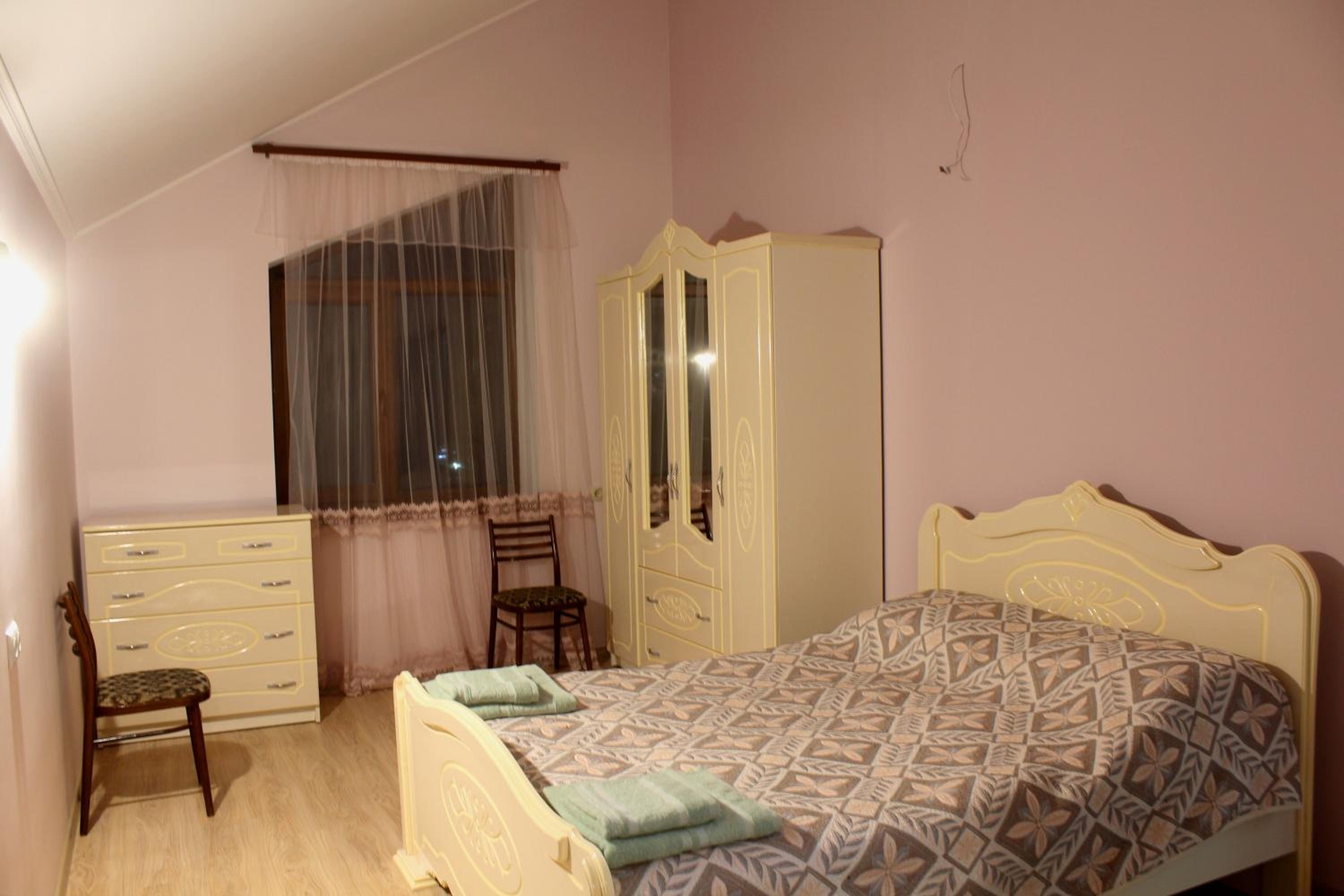 Deluxe Double Room with Shower photo 3