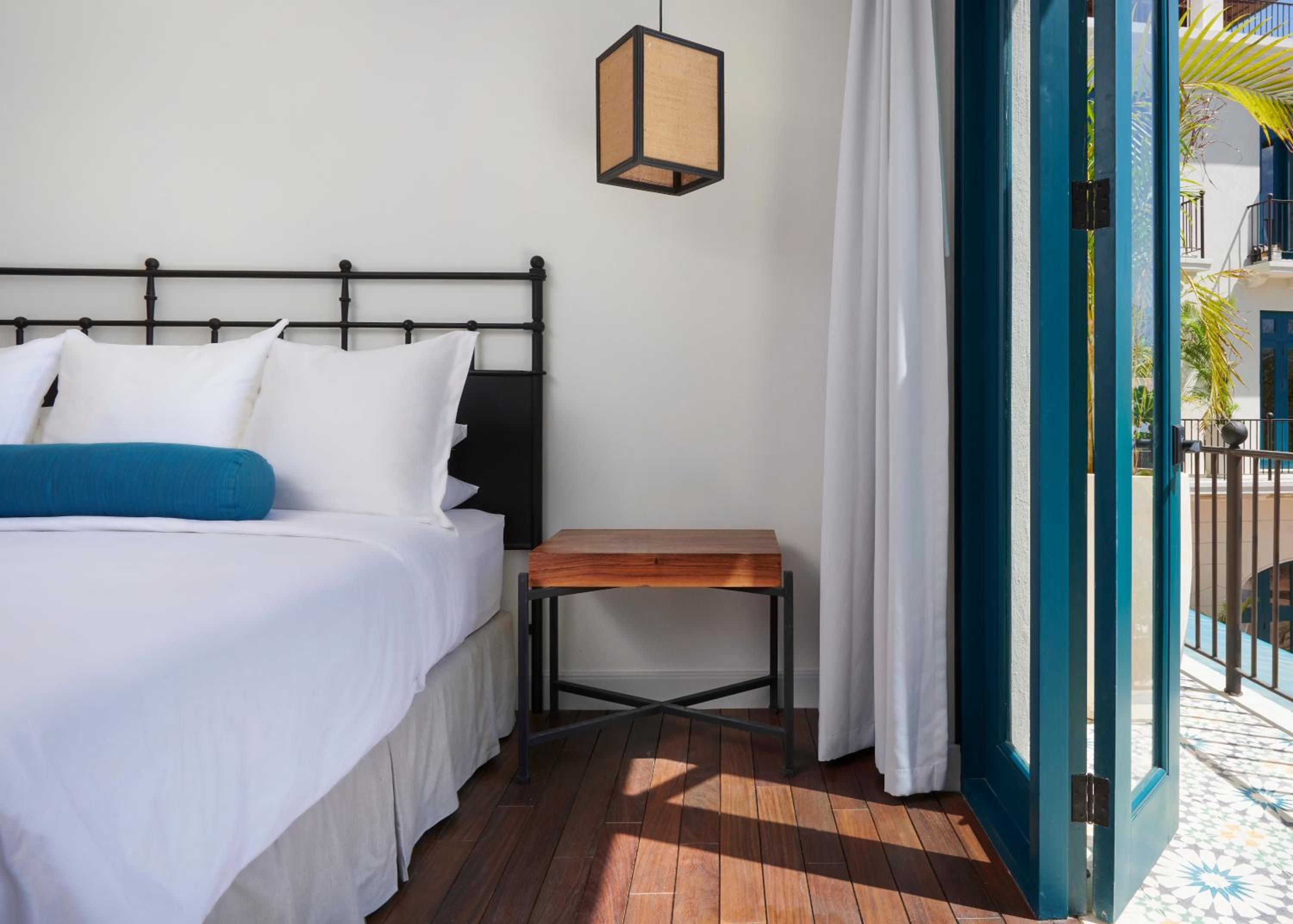 King Room with Balcony photo 3