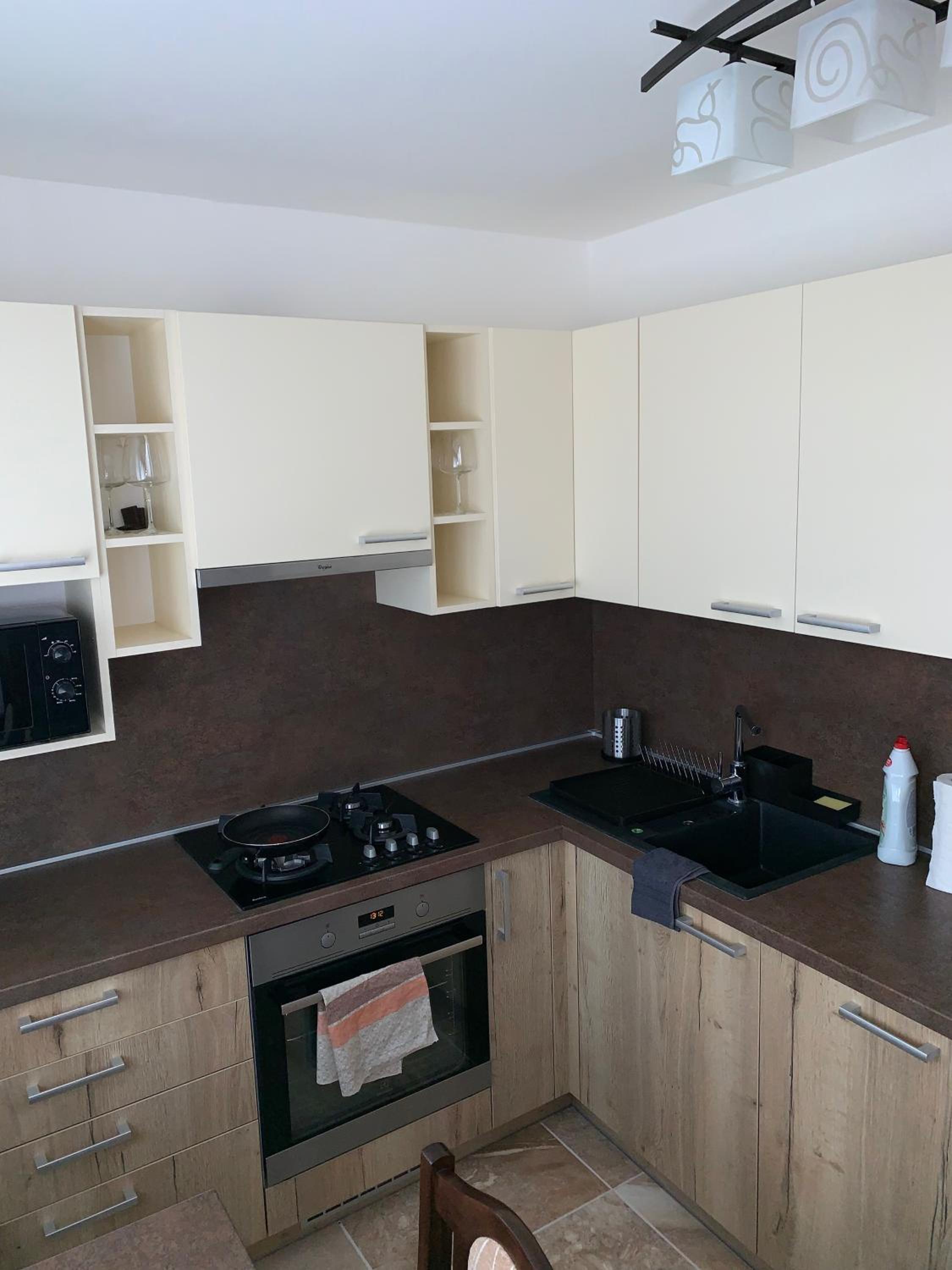 Two-Bedroom Apartment - Photo 28
