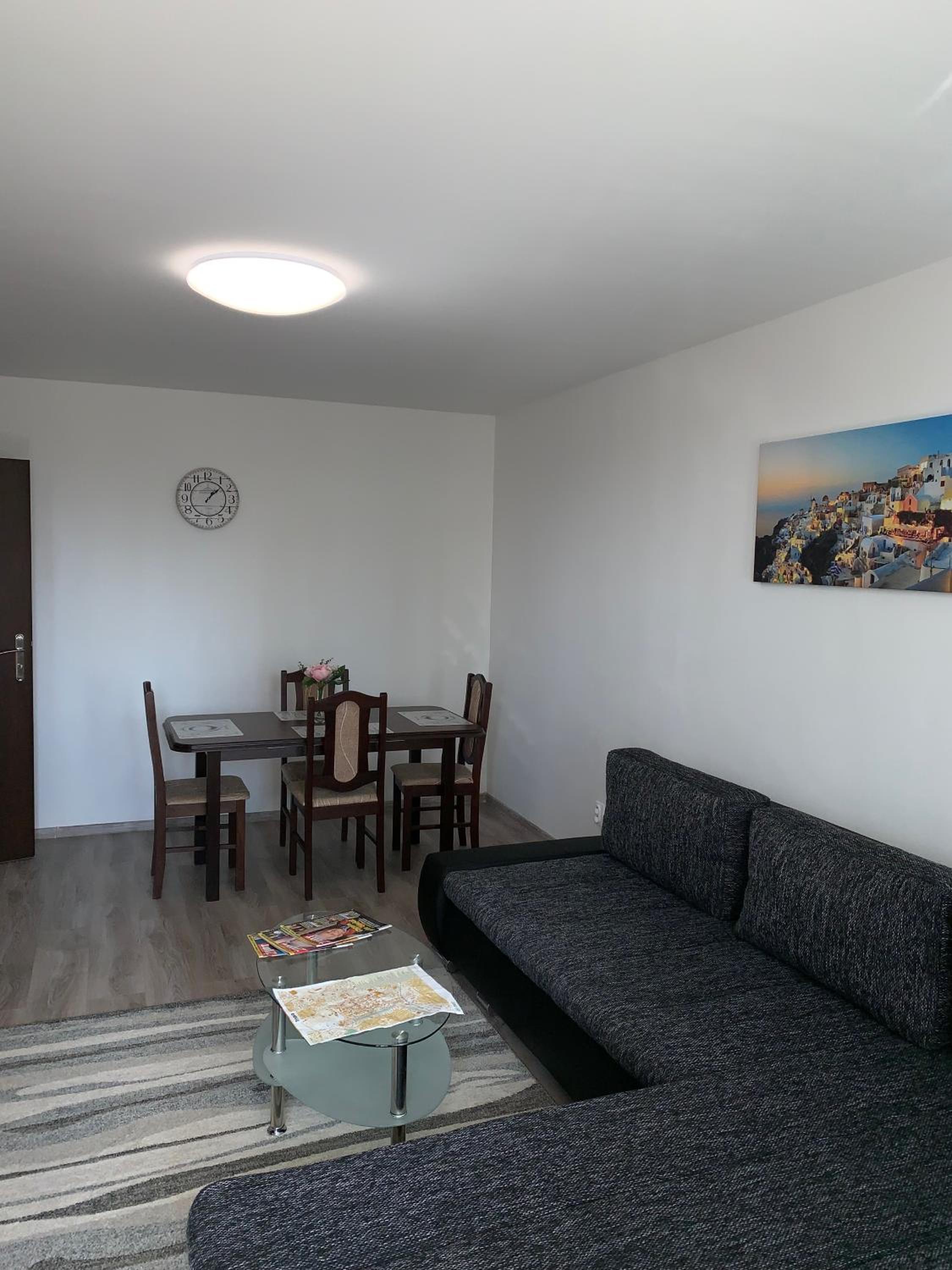 Two-Bedroom Apartment - Photo 29