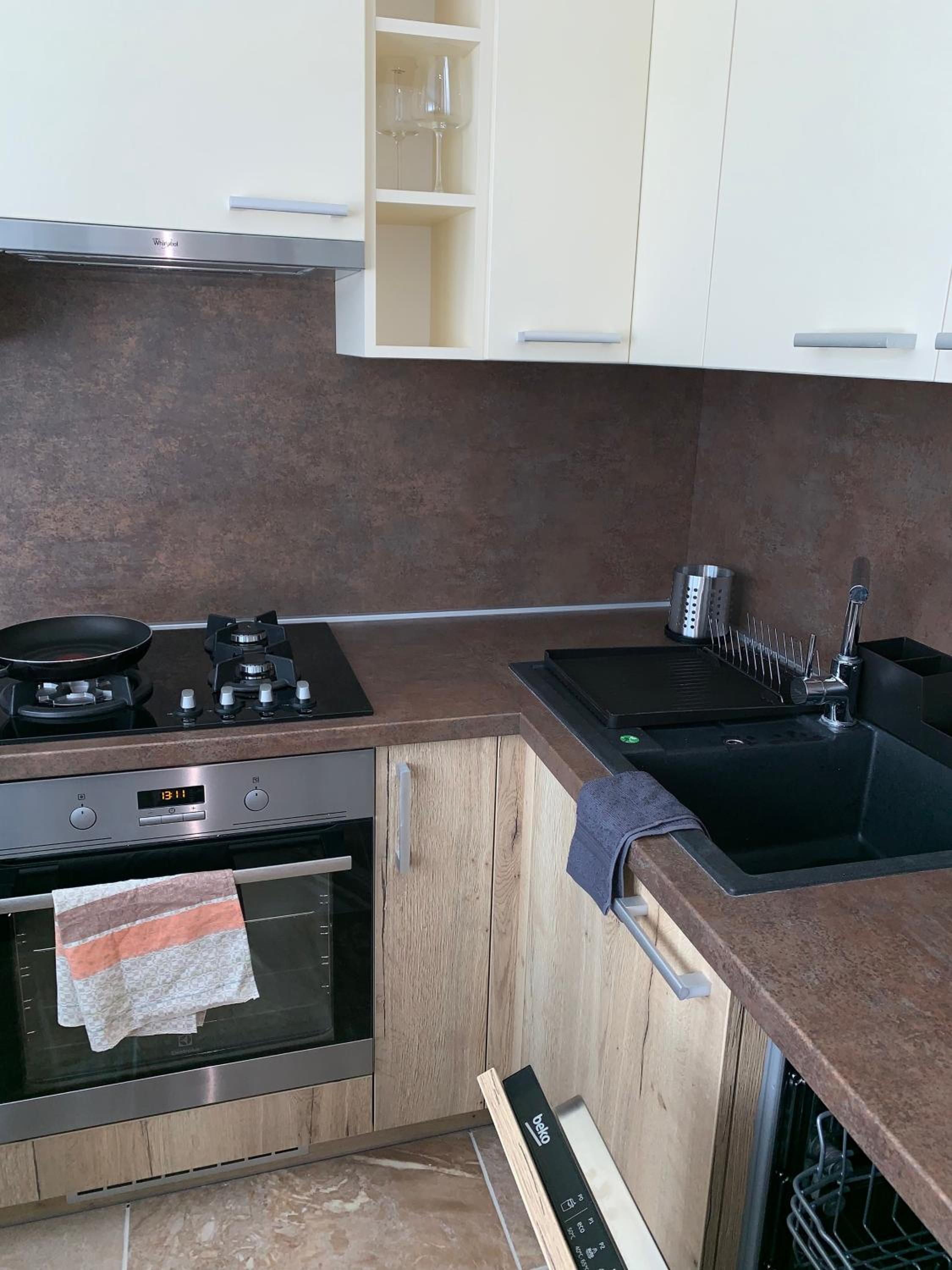 Two-Bedroom Apartment - Photo 8