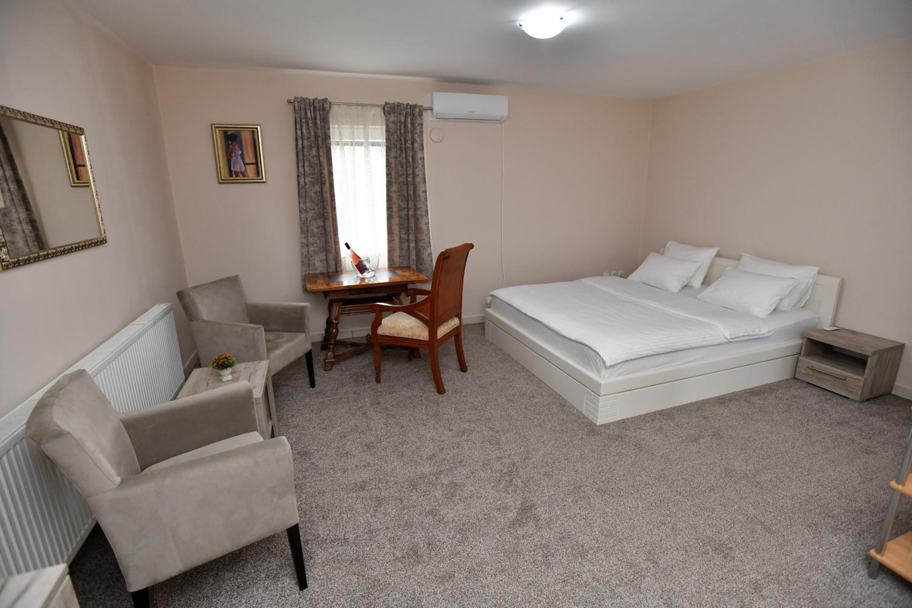 Apartment - Photo 1