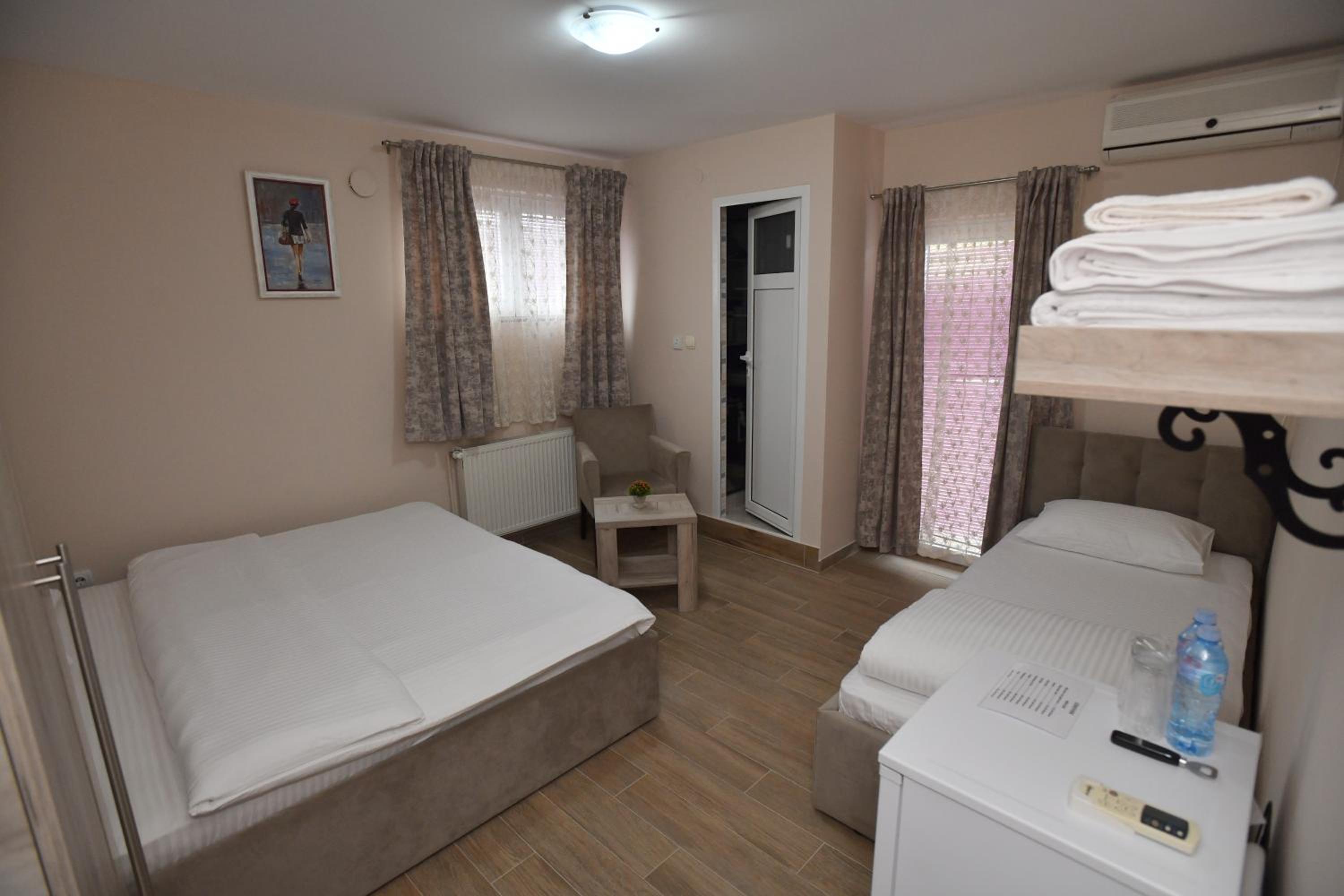 Triple Room - Photo 4