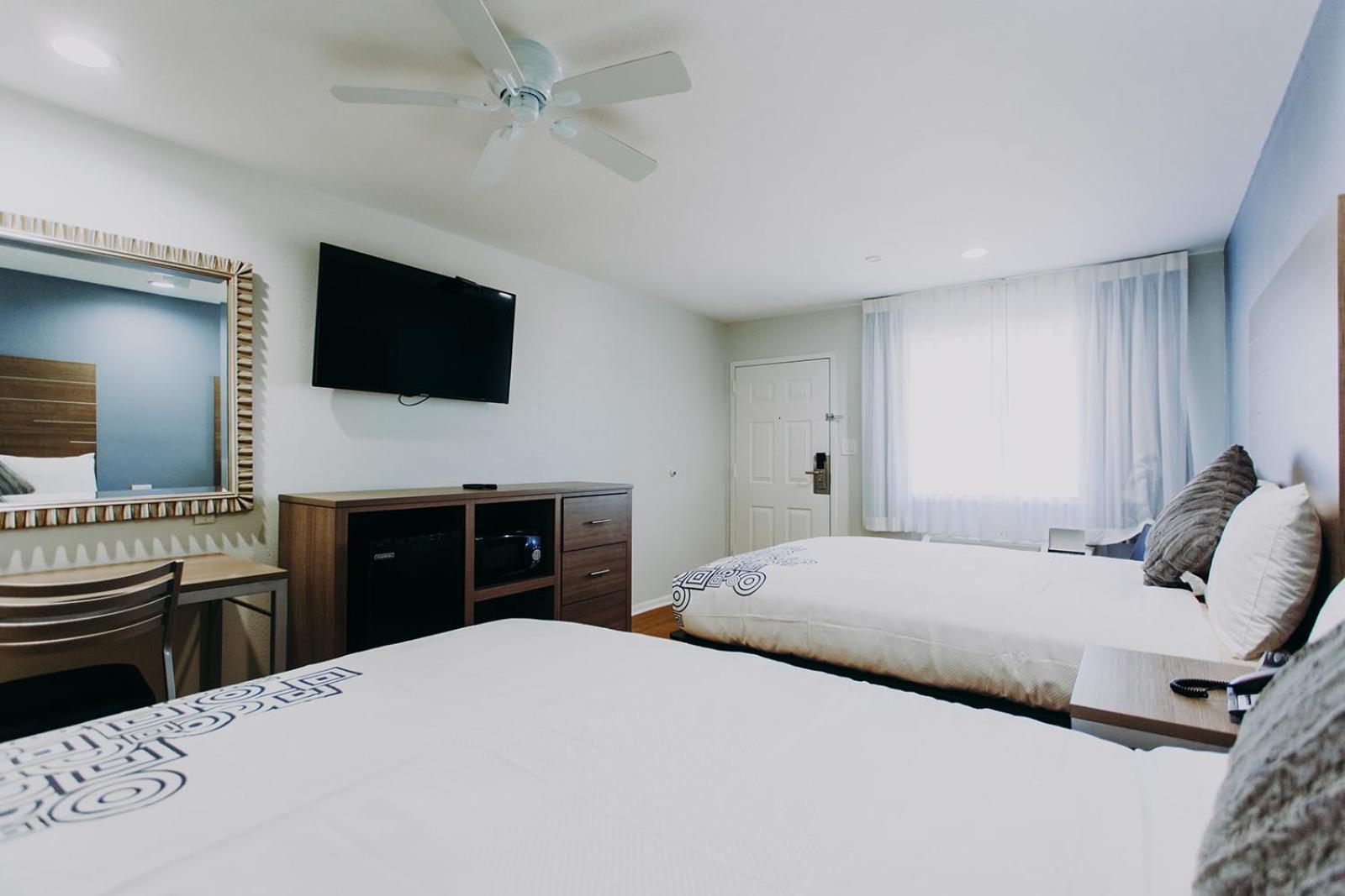 Queen Room photo 3