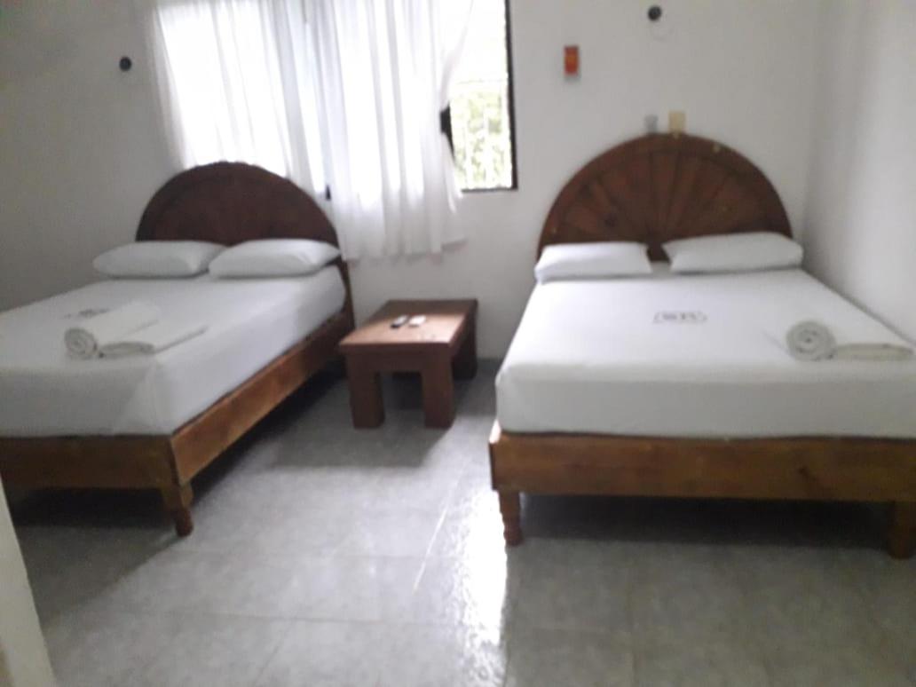 Double Room with Two Double Beds - Photo 3