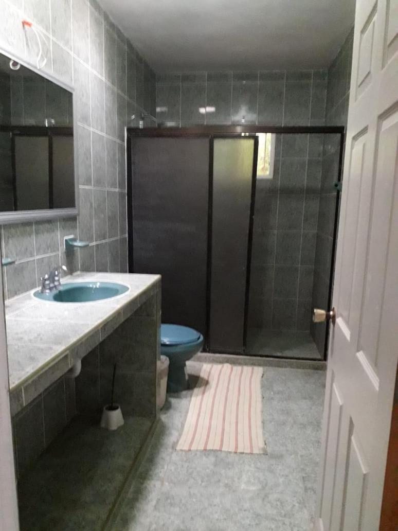 Double Room with Two Double Beds - Photo 2