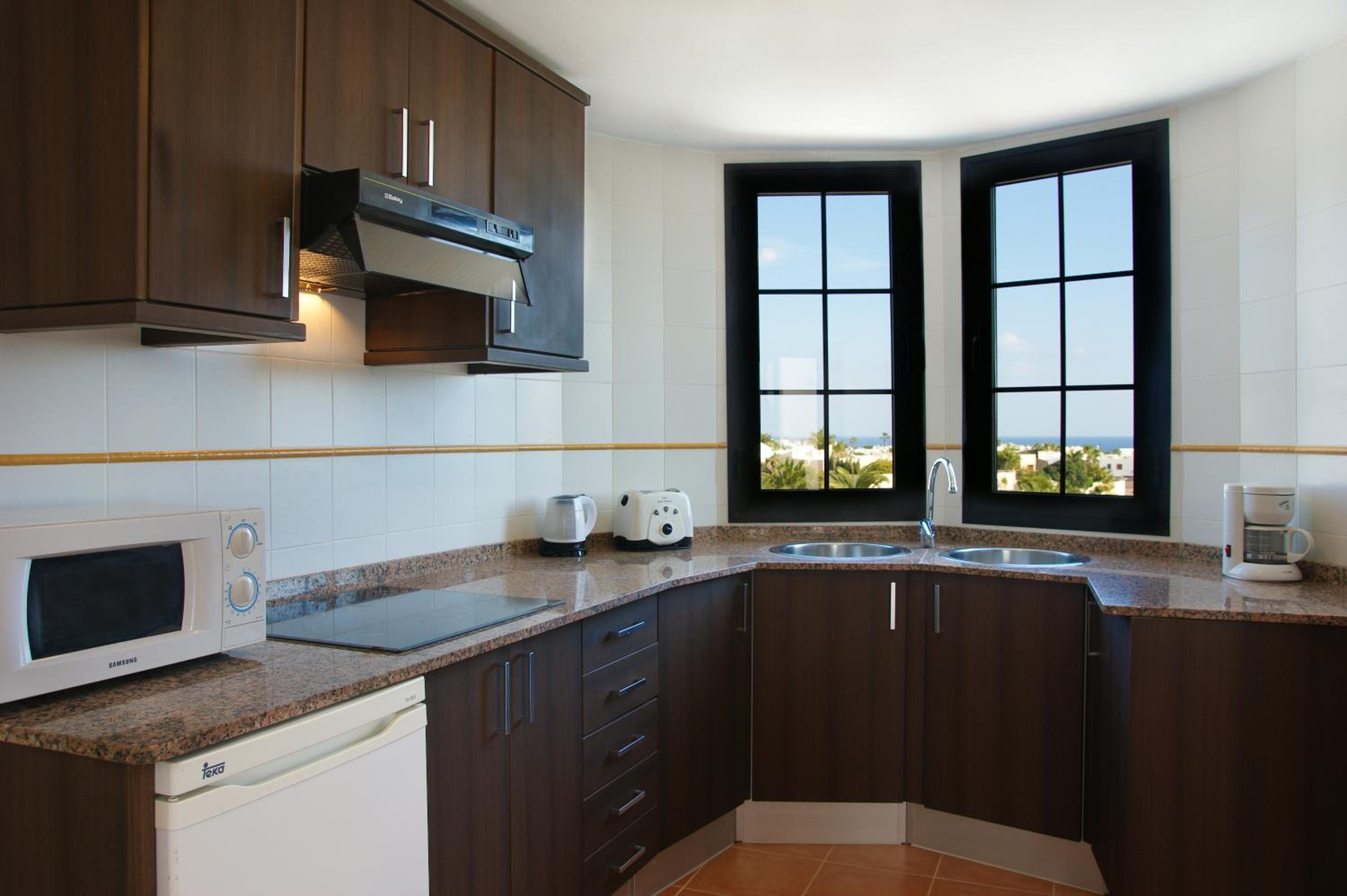 Two-Bedroom Apartment (4 Adults) photo 2