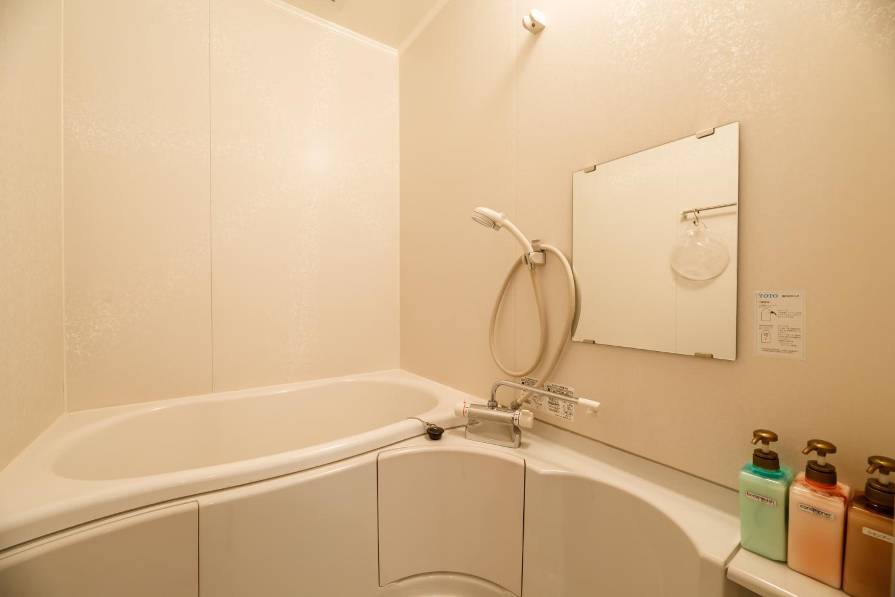 Single Room photo 2
