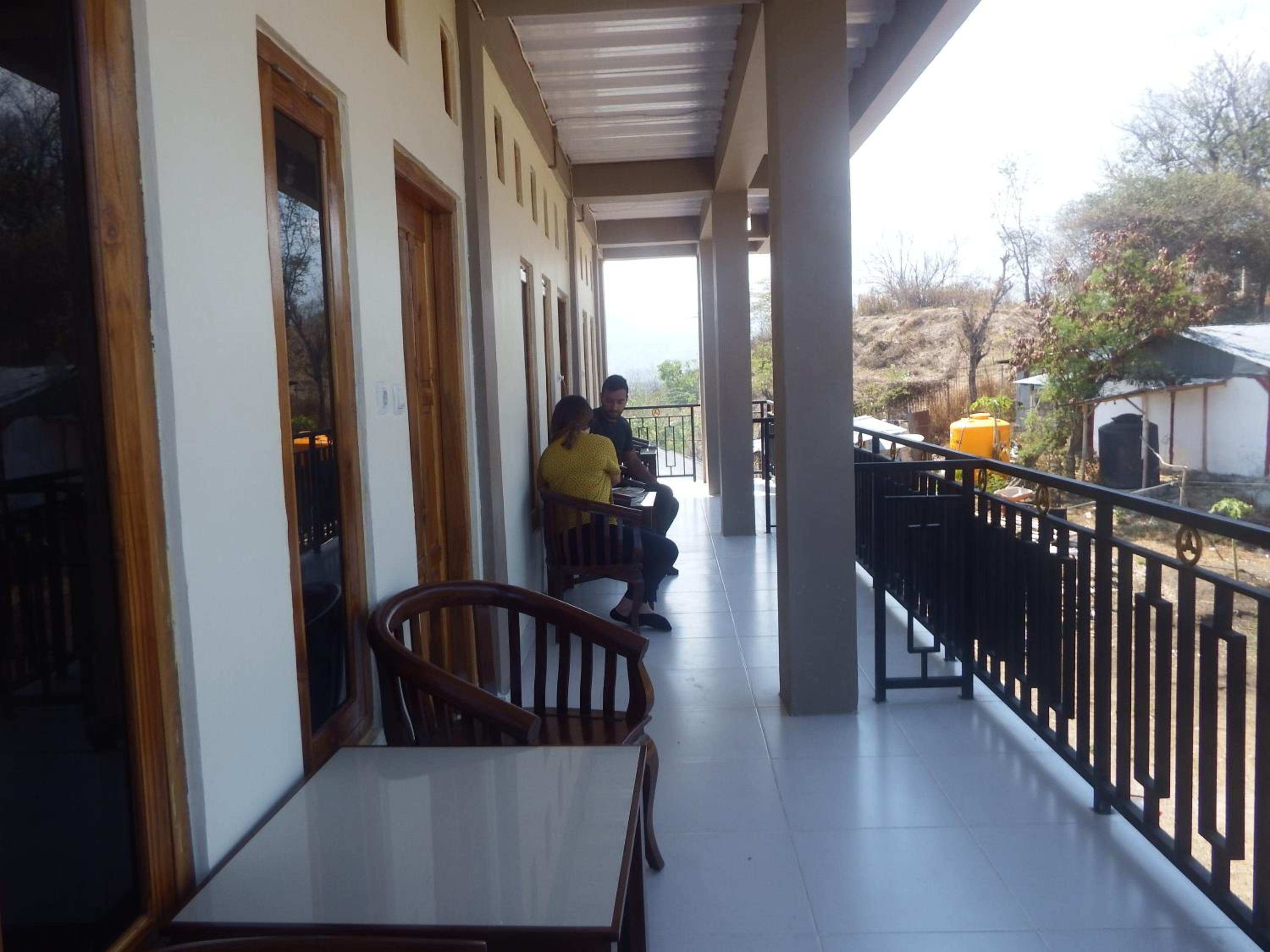 Double Room with Balcony - Photo 13