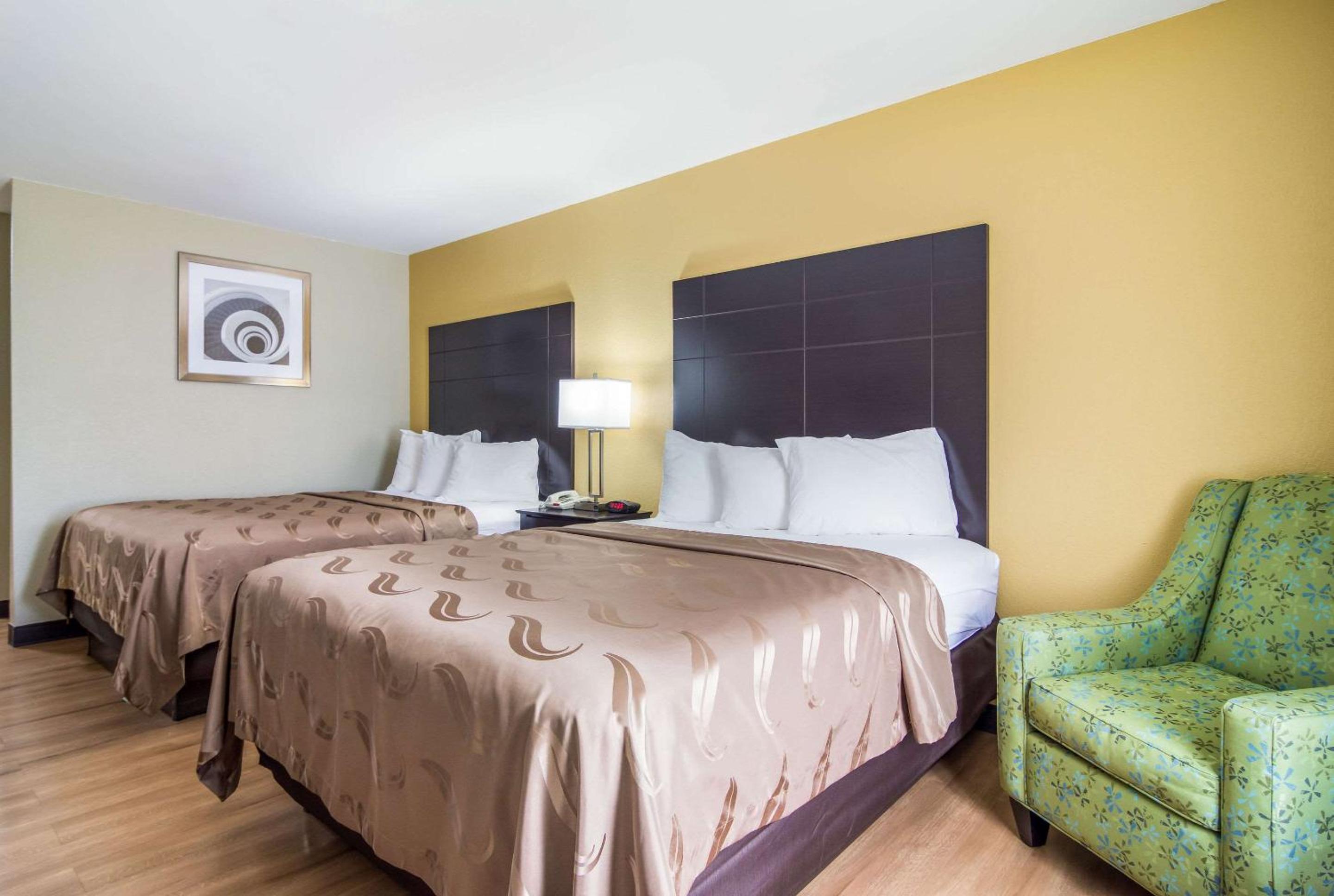Double Room with Two Double Beds - Non-Smoking - Photo 1