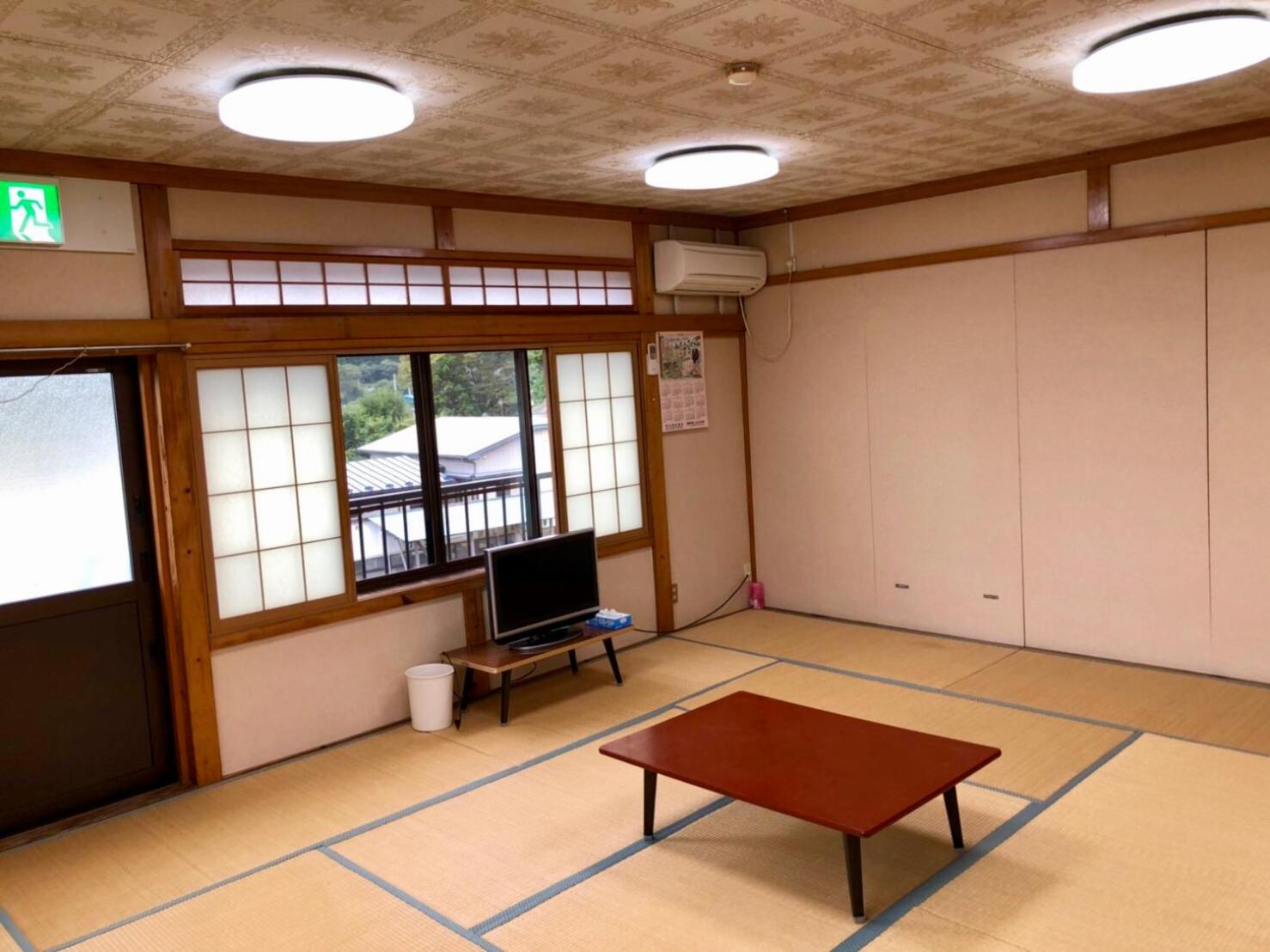 Standard Family Room - Photo 6