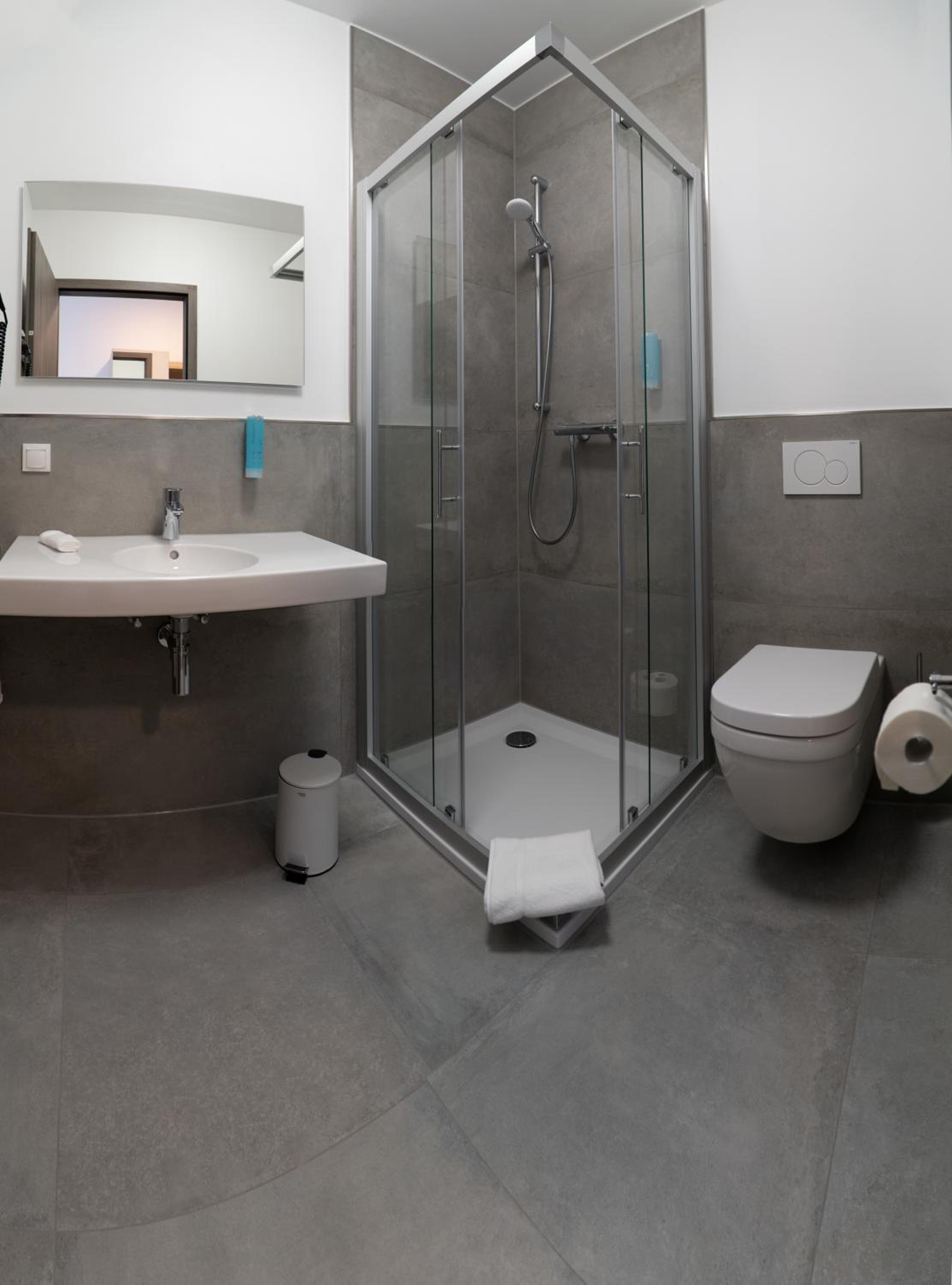 Double Room - Photo 4