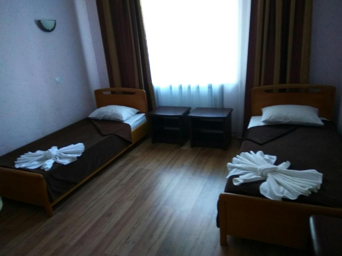 Comfort Triple Room with Shower photo 2